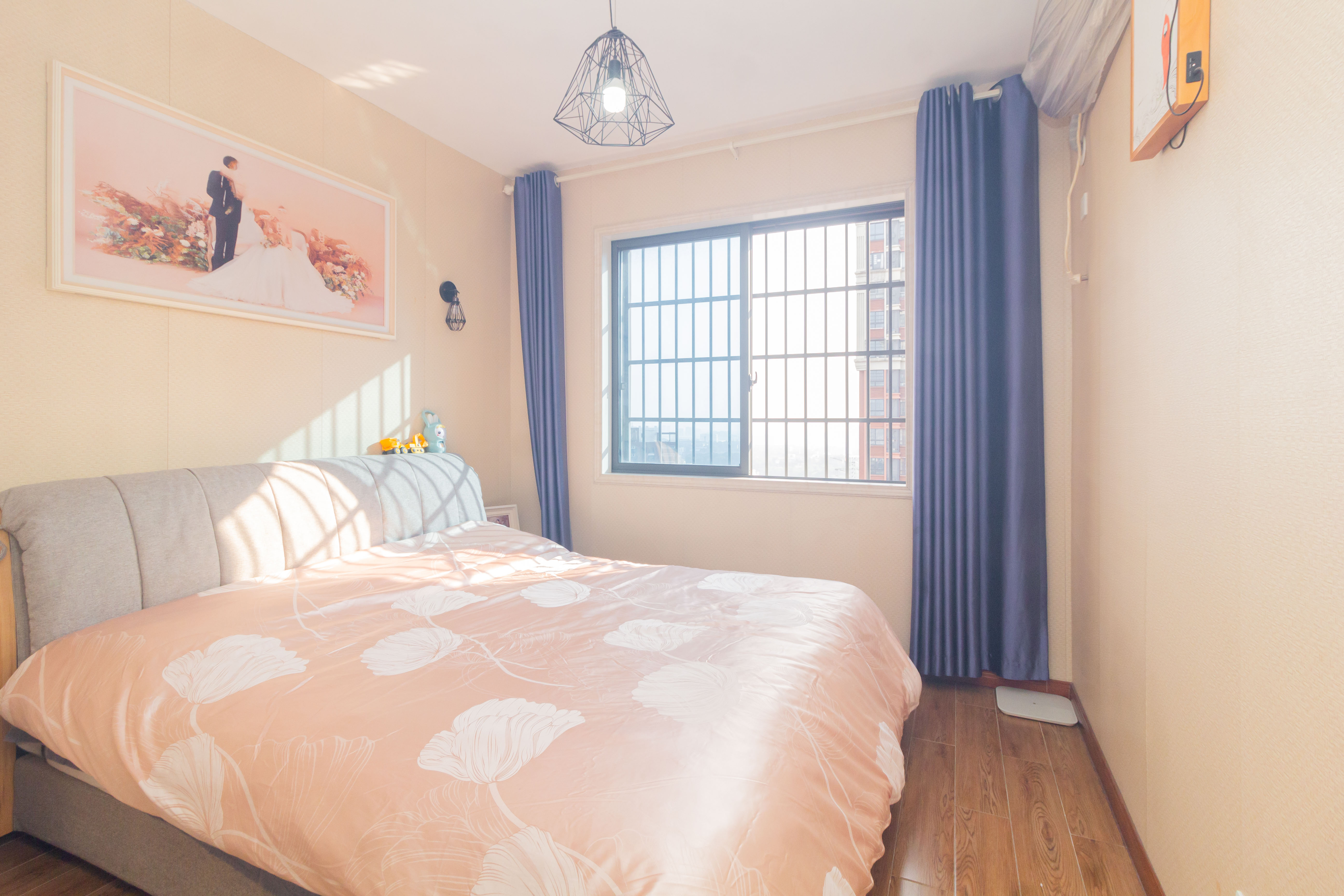 辉宏橄榄城  2室2厅1卫    58.0万 辉宏橄榄城  2室2厅1卫    58.0万卧室