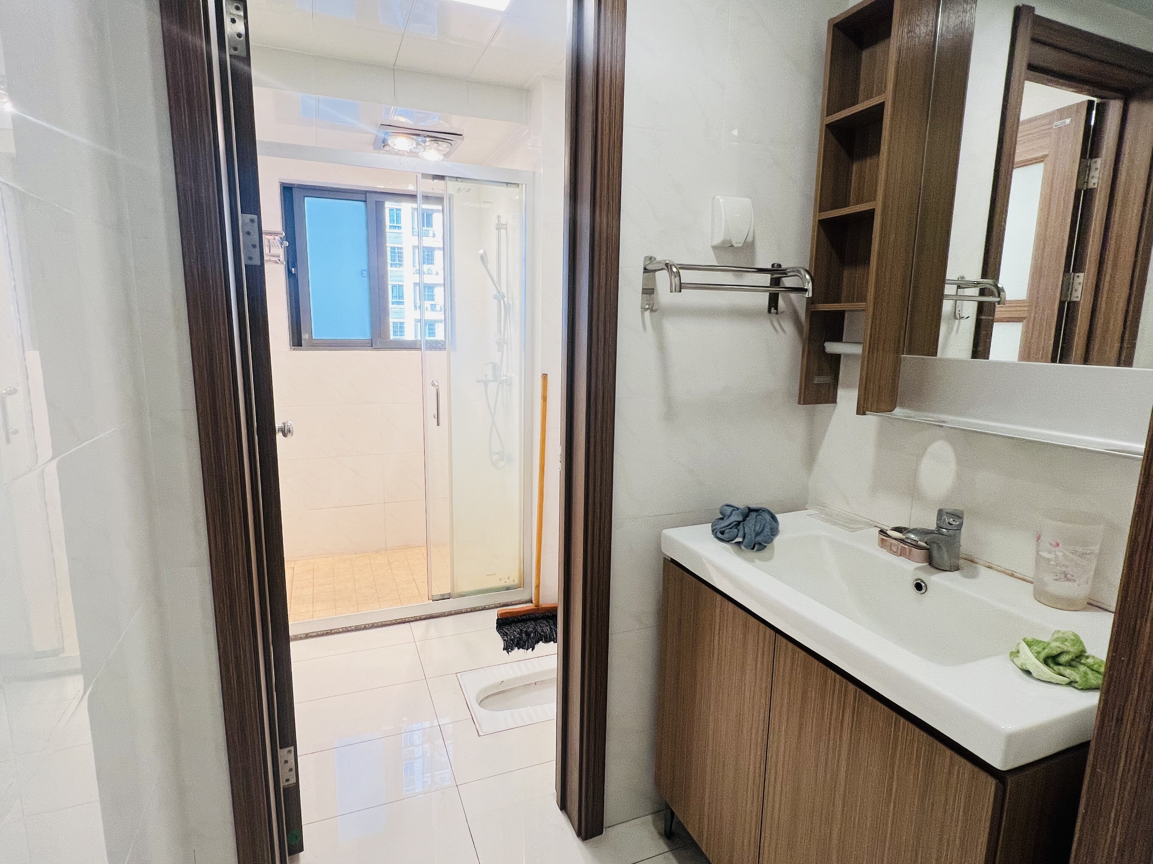 碧桂园 3室2厅2卫 2000.0元/月 碧桂园 3室2厅2卫 2000.0元/月室内图