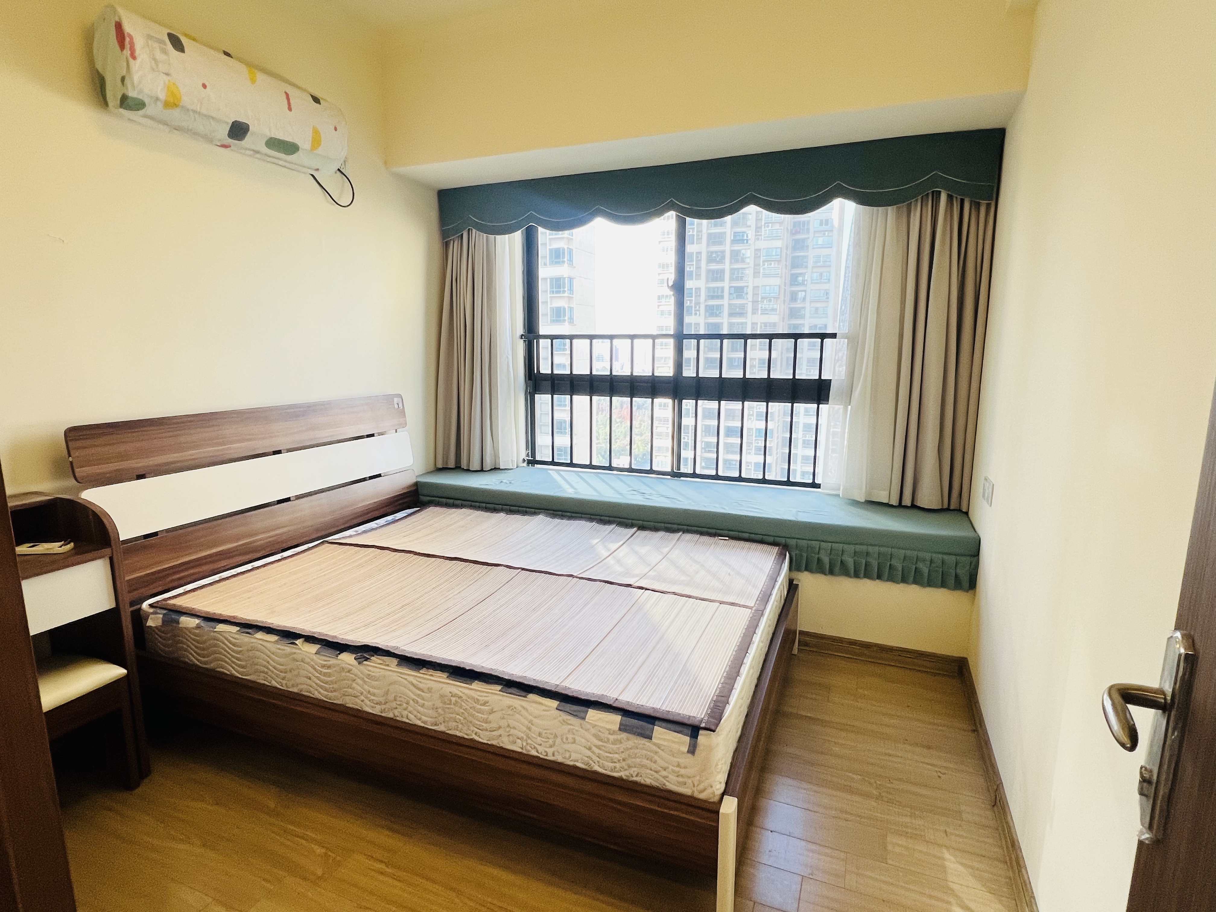 碧桂园 3室2厅2卫 2000.0元/月 碧桂园 3室2厅2卫 2000.0元/月室内图