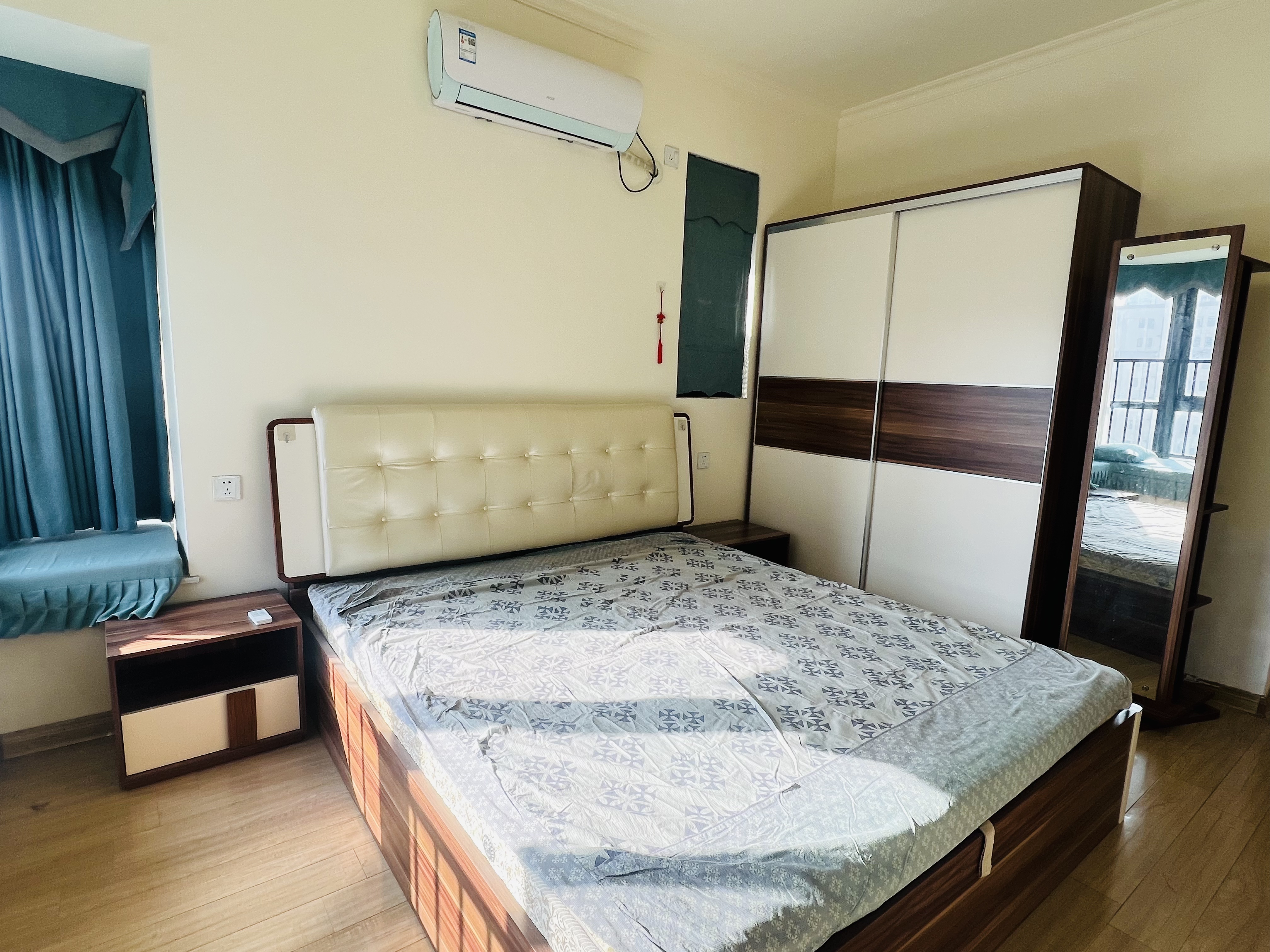 碧桂园 3室2厅2卫 2000.0元/月 碧桂园 3室2厅2卫 2000.0元/月室内图