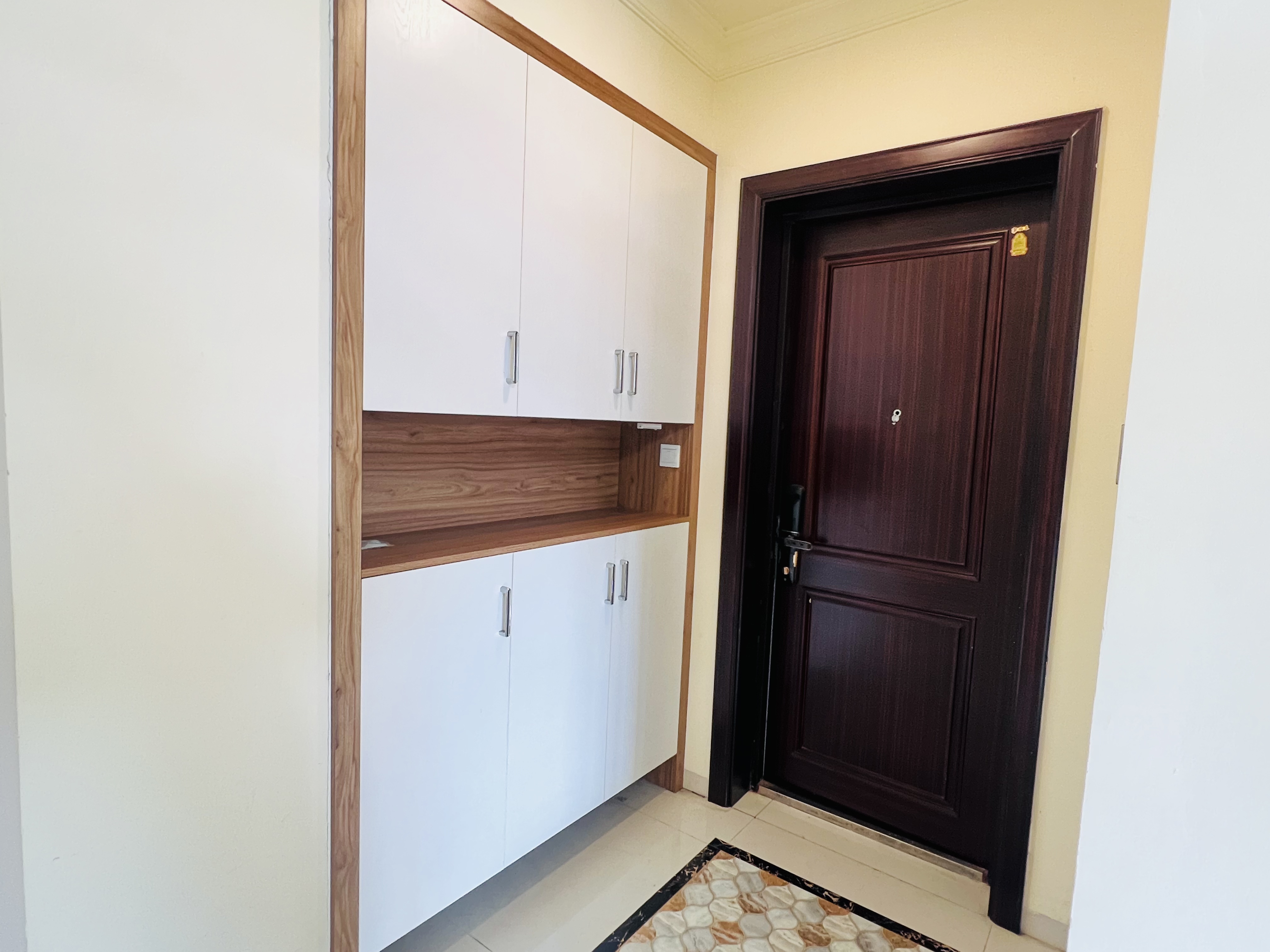 碧桂园 3室2厅2卫 2000.0元/月 碧桂园 3室2厅2卫 2000.0元/月室内图