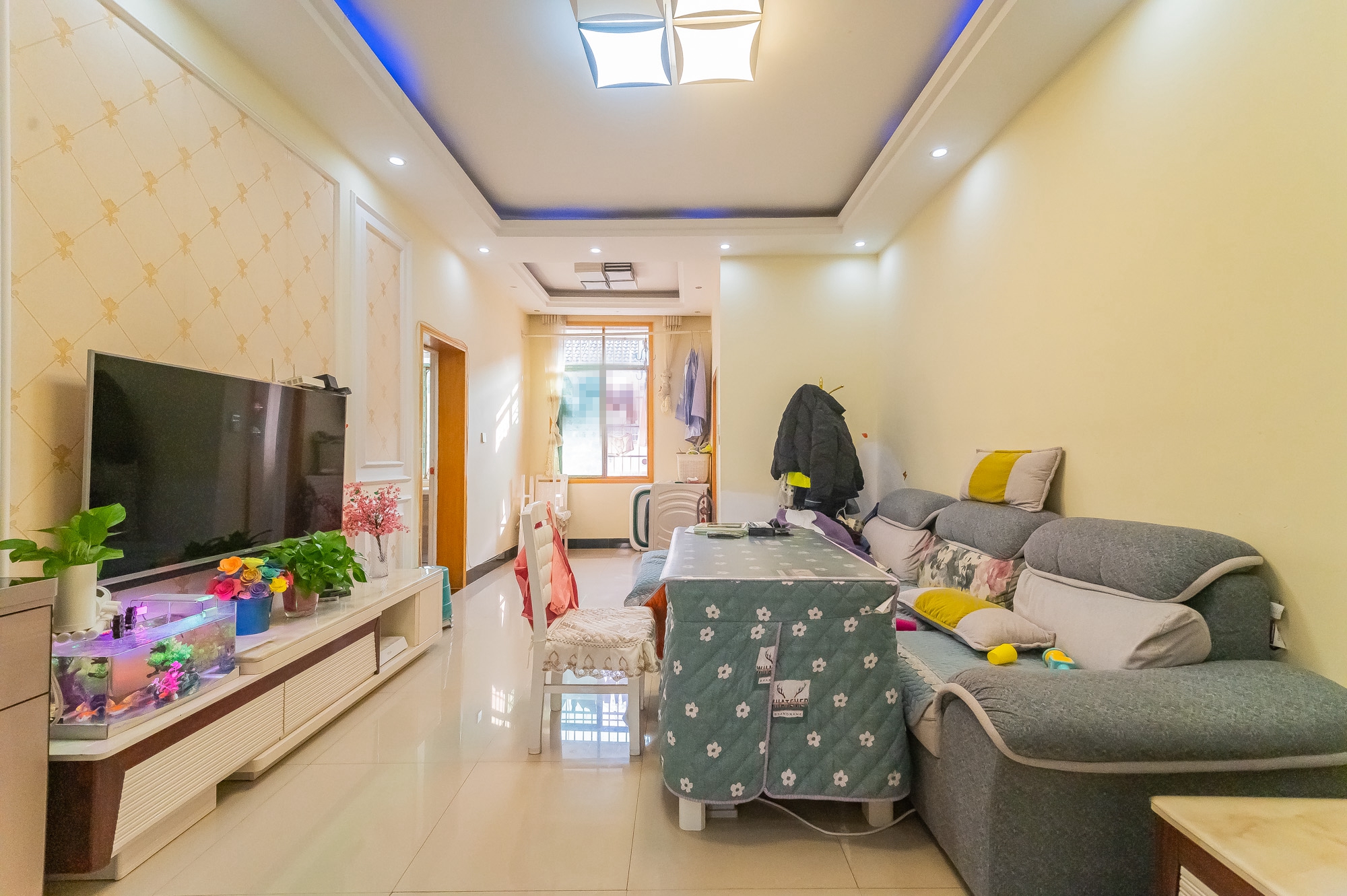 城东安置区(星城社区) 2室2厅1卫 38.5万 城东安置区(星城社区) 2室2厅1卫 38.5万客厅