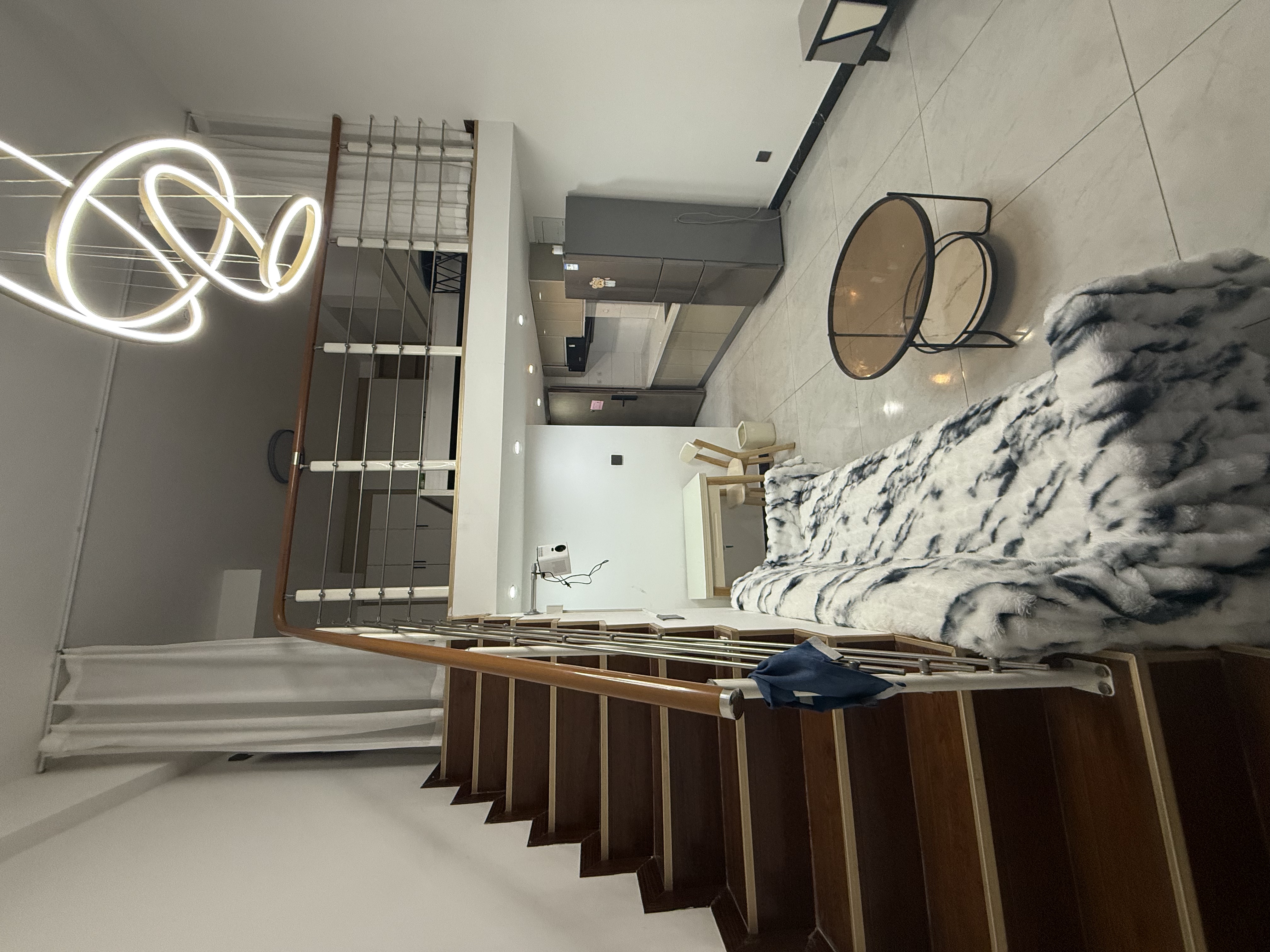 荣盛花语书苑  1室1厅1卫    2100.0元/月 荣盛花语书苑  1室1厅1卫    2100.0元/月室内图