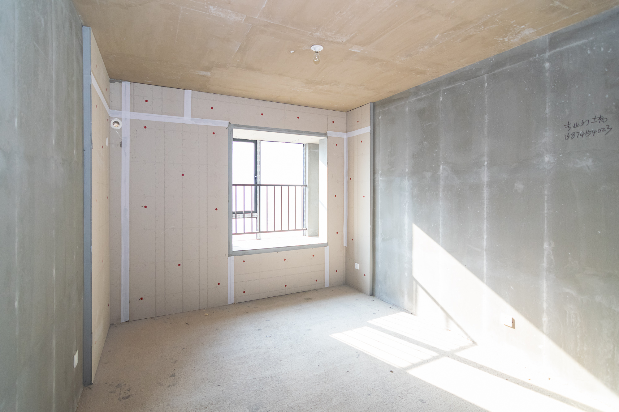 澳海云天赋  3室2厅2卫    75.0万 澳海云天赋  3室2厅2卫    75.0万卧室