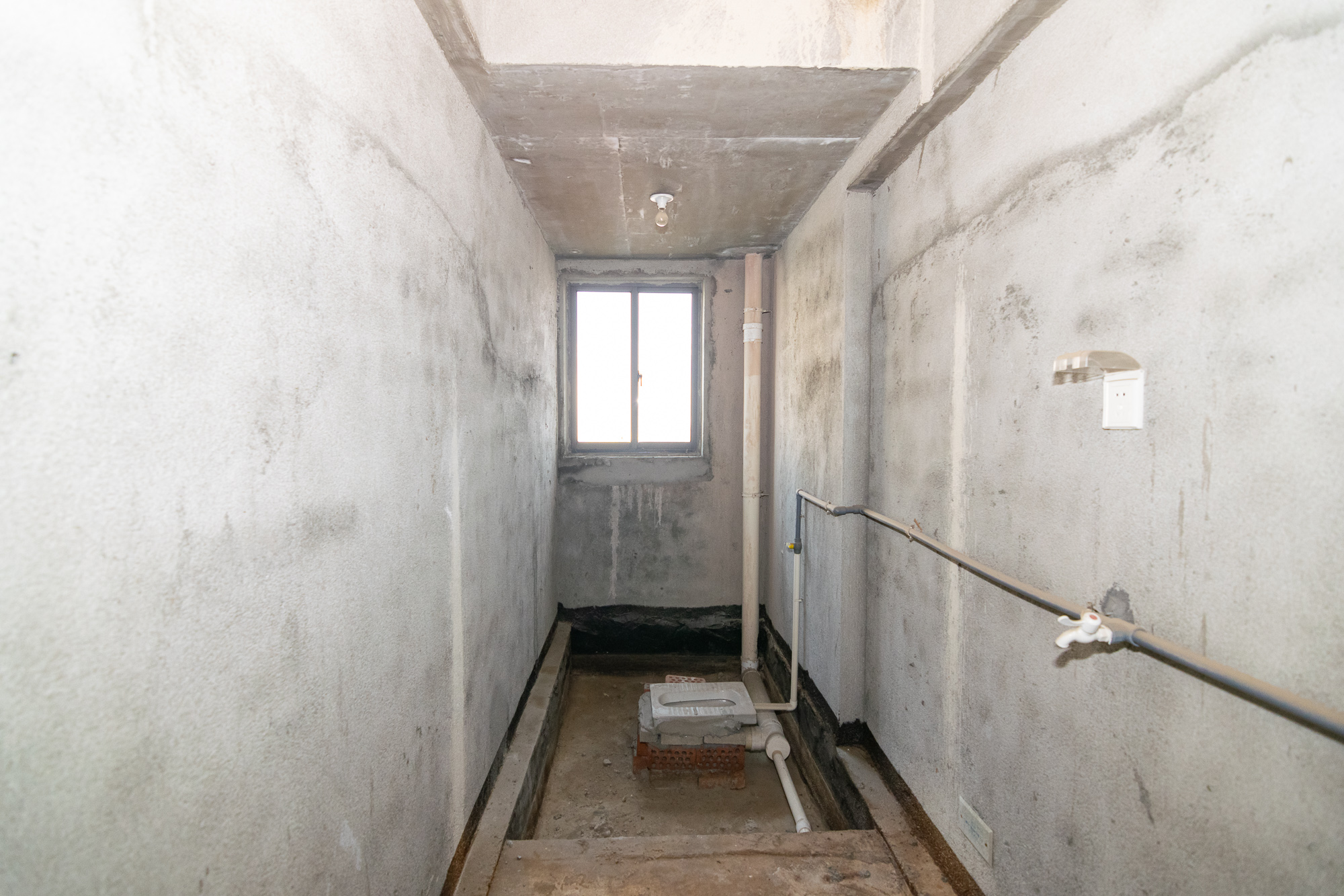 兴邦花城 4室2厅2卫 65.8万 兴邦花城 4室2厅2卫 65.8万卫生间