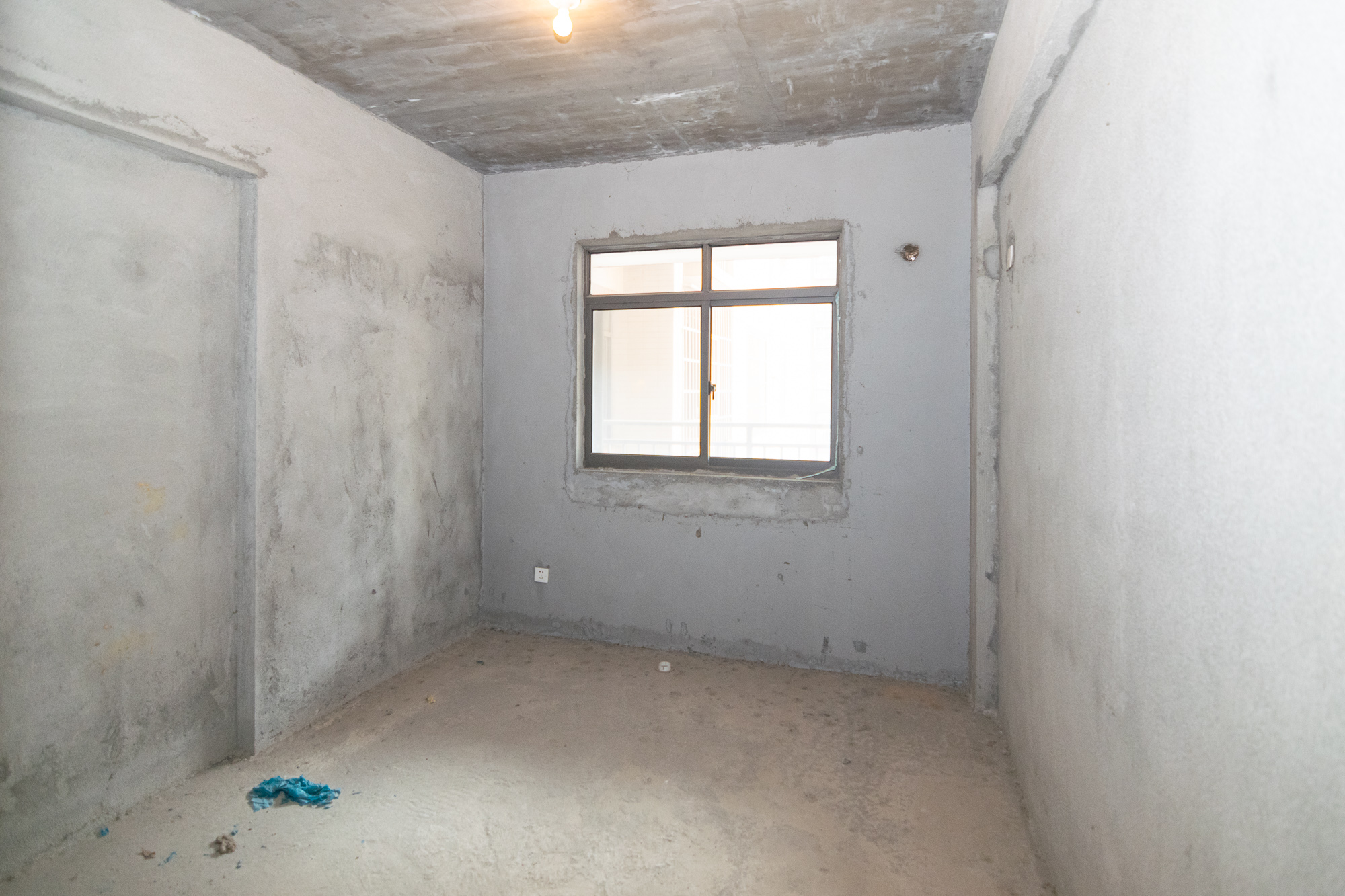 兴邦花城 4室2厅2卫 65.8万 兴邦花城 4室2厅2卫 65.8万卧室