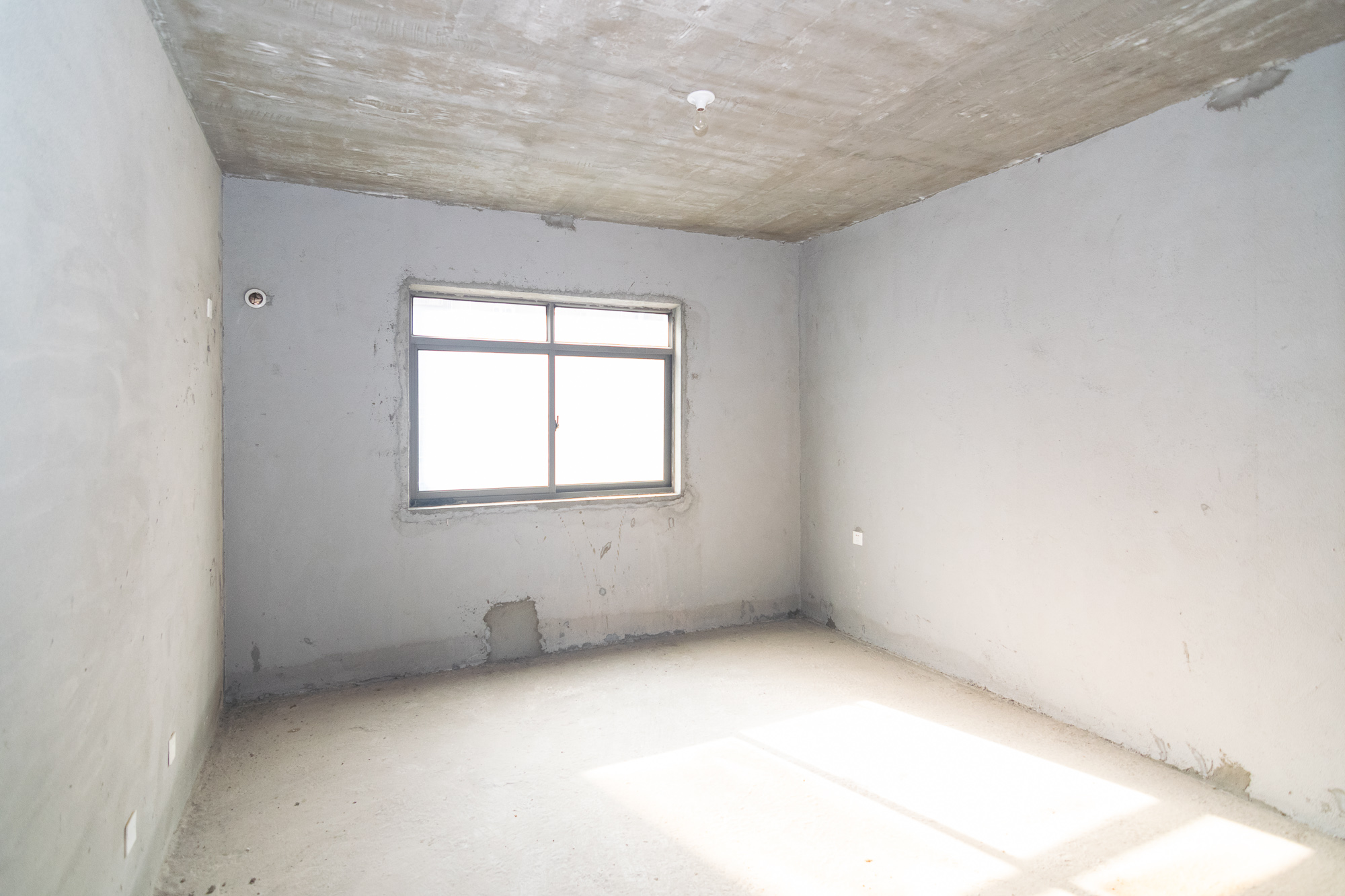 兴邦花城 4室2厅2卫 65.8万 兴邦花城 4室2厅2卫 65.8万卧室