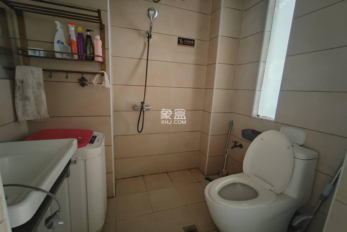 生活艺术城 1室1厅1卫 1200.0元/月 生活艺术城 1室1厅1卫 1200.0元/月室内图