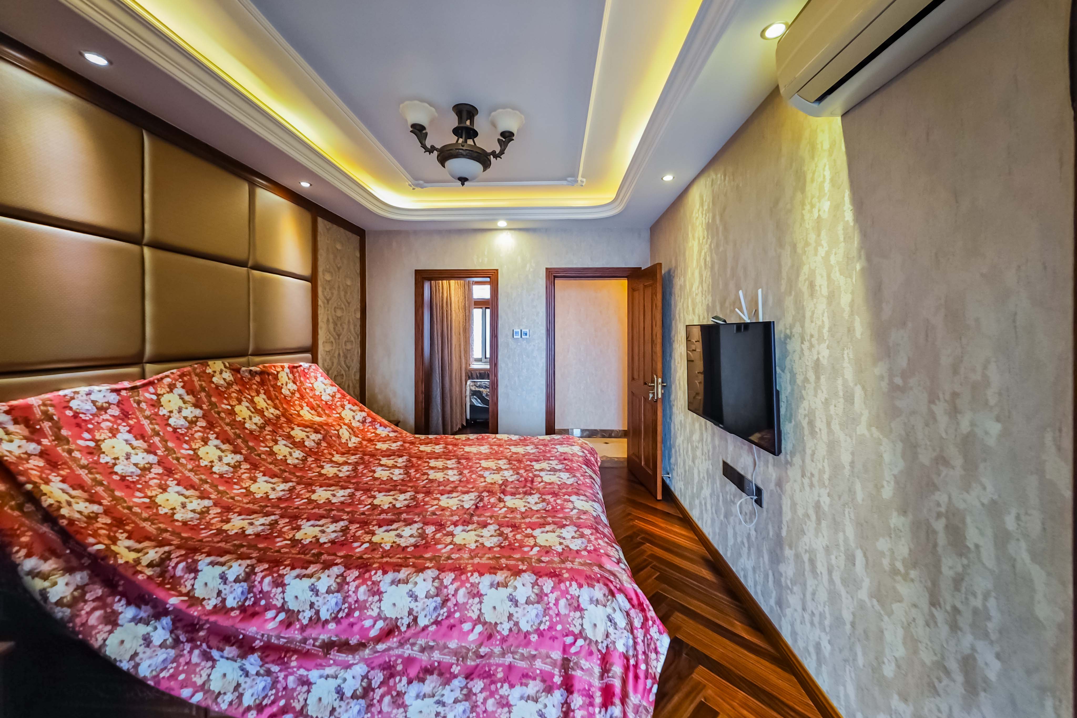 海拔东方  3室2厅2卫    149.0万 海拔东方  3室2厅2卫    149.0万卧室