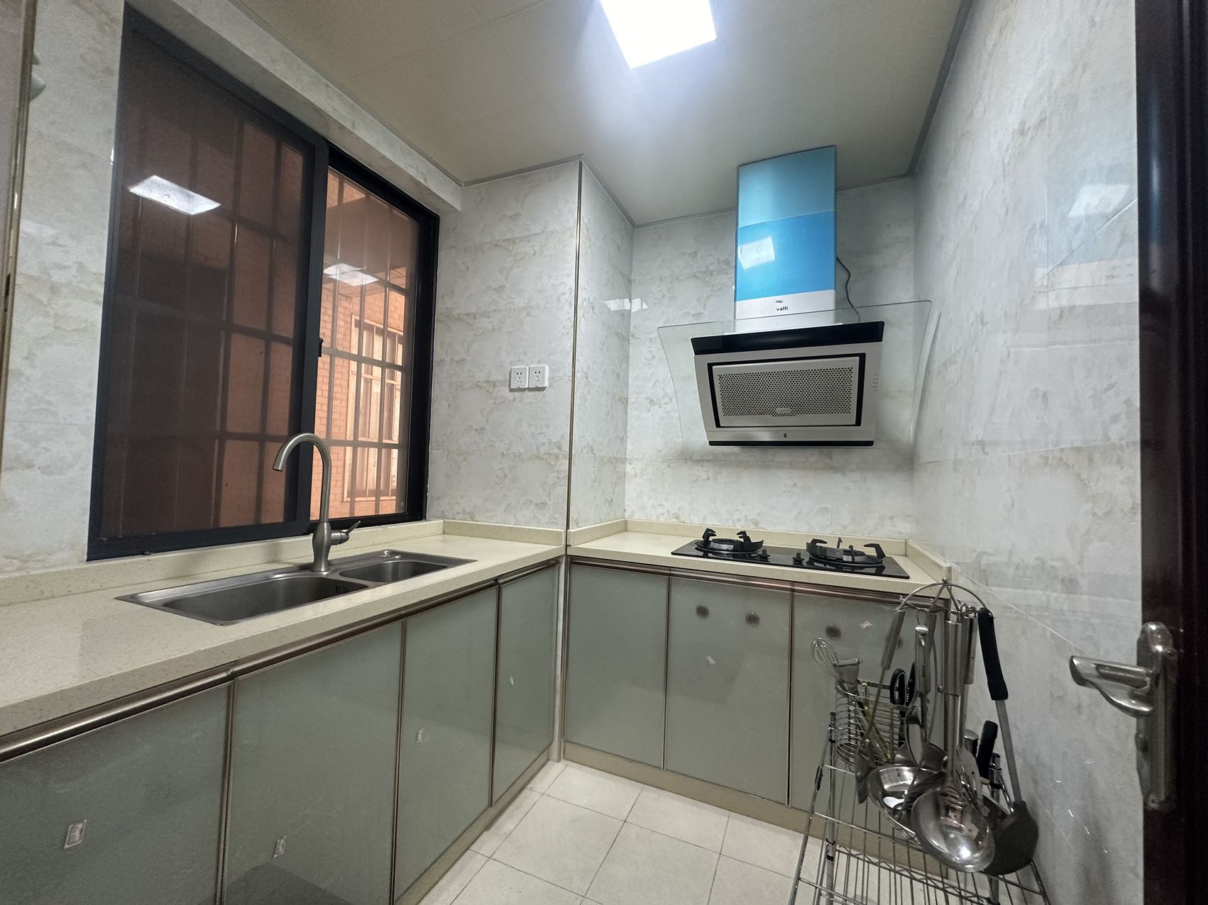 金城万花坊  1室0厅0卫    160.0万 金城万花坊  1室0厅0卫    160.0万室内图