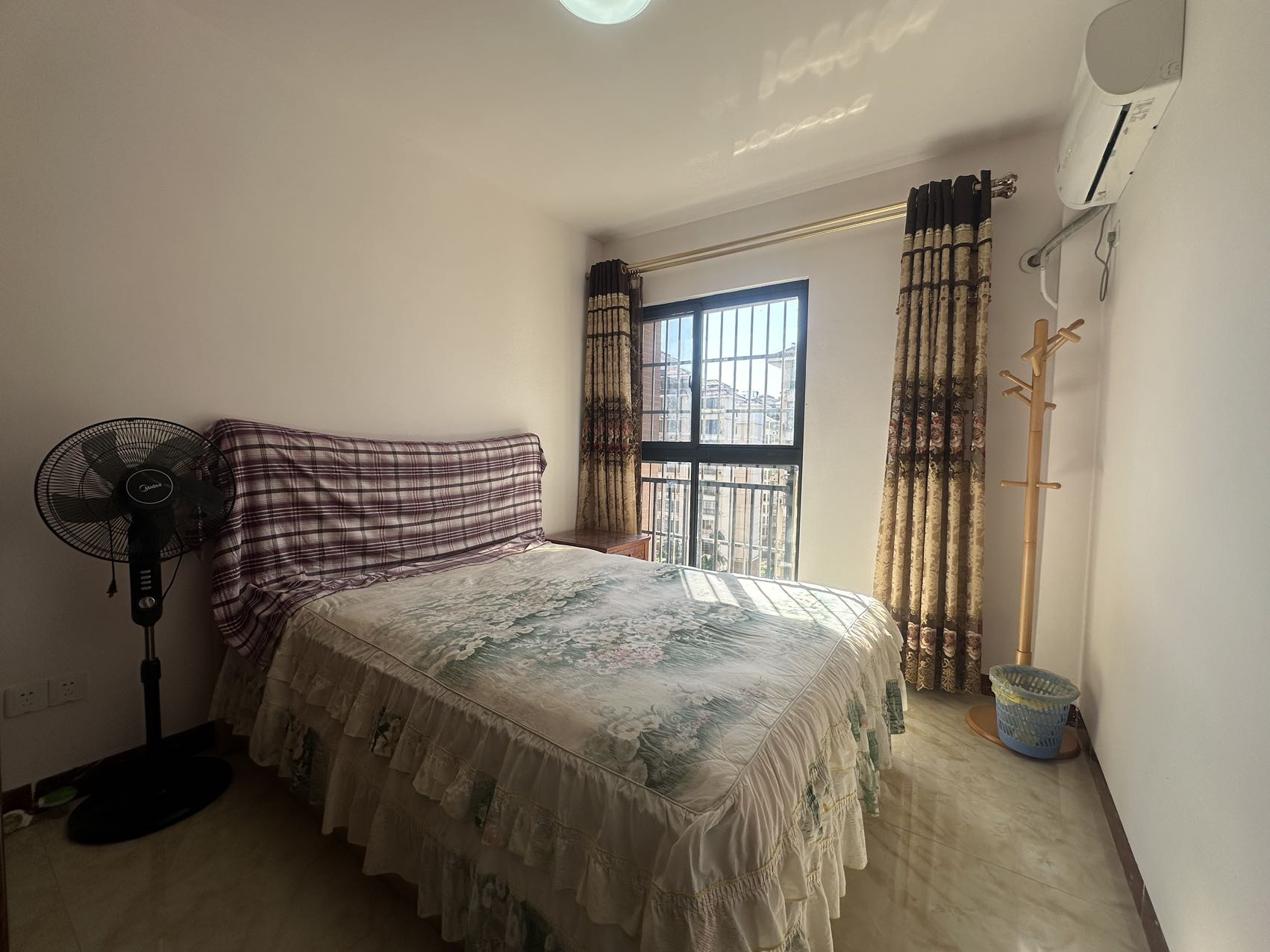 金城万花坊  1室0厅0卫    160.0万 金城万花坊  1室0厅0卫    160.0万室内图