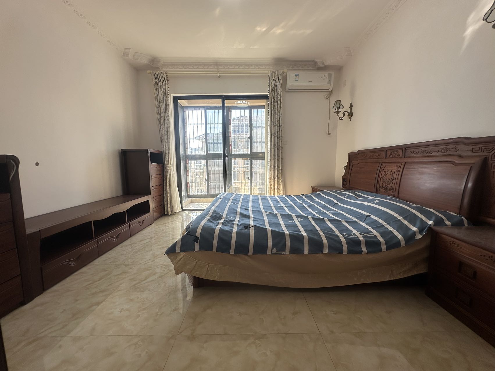 金城万花坊  1室0厅0卫    160.0万 金城万花坊  1室0厅0卫    160.0万室内图