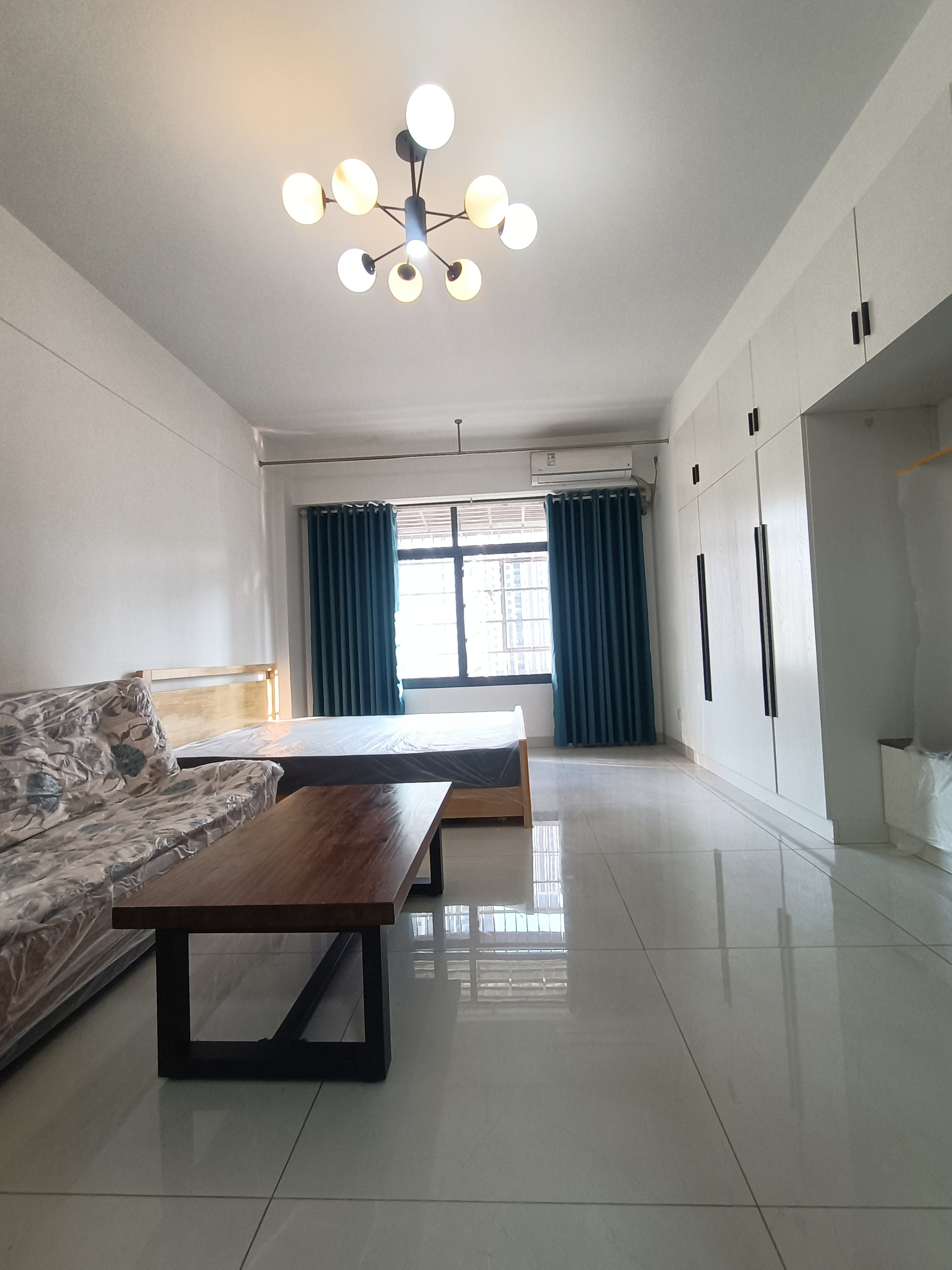 桃花缘 1室1厅1卫 1000.0元/月 桃花缘 1室1厅1卫 1000.0元/月室内图