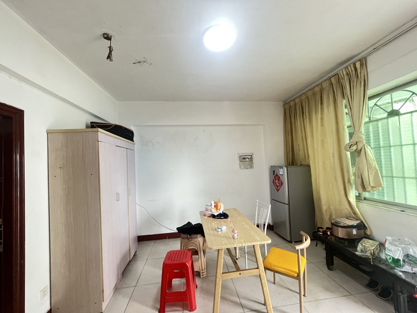 鸿禾公寓  2室1厅1卫    60.0万 鸿禾公寓  2室1厅1卫    60.0万室内图