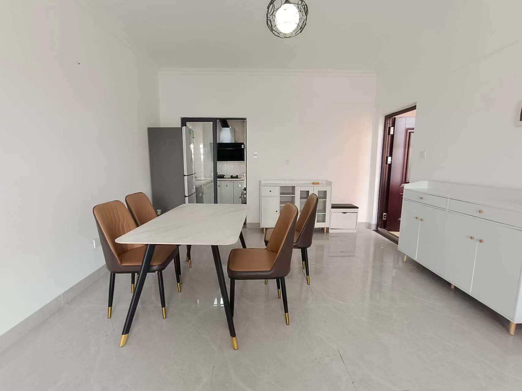 鑫鼎花园(琼山区检查院单位房) 3室2厅1卫 110.0万 鑫鼎花园(琼山区检查院单位房) 3室2厅1卫 110.0万室内图