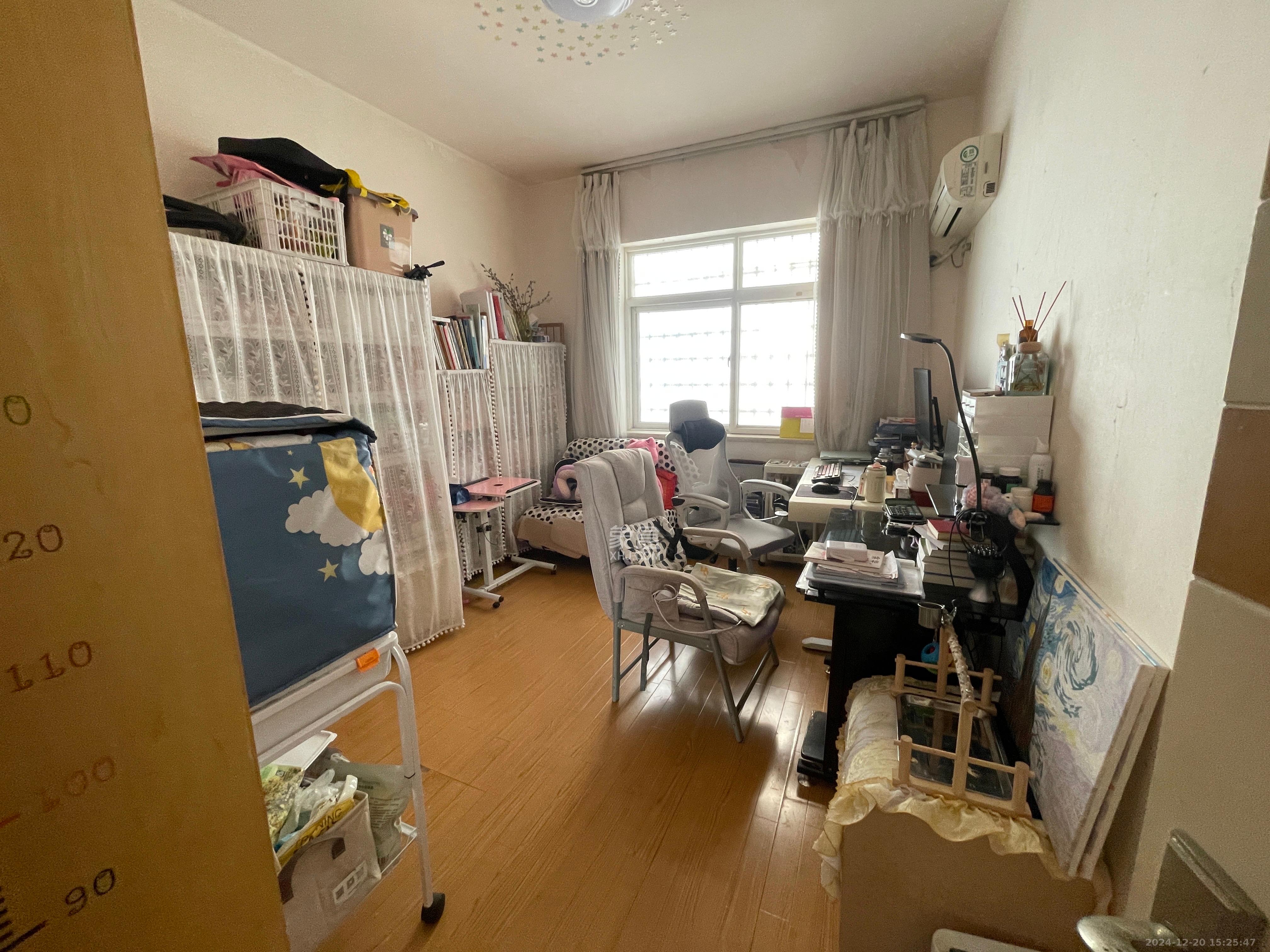瑞丰家园  3室2厅2卫   4000.00元/月室内图