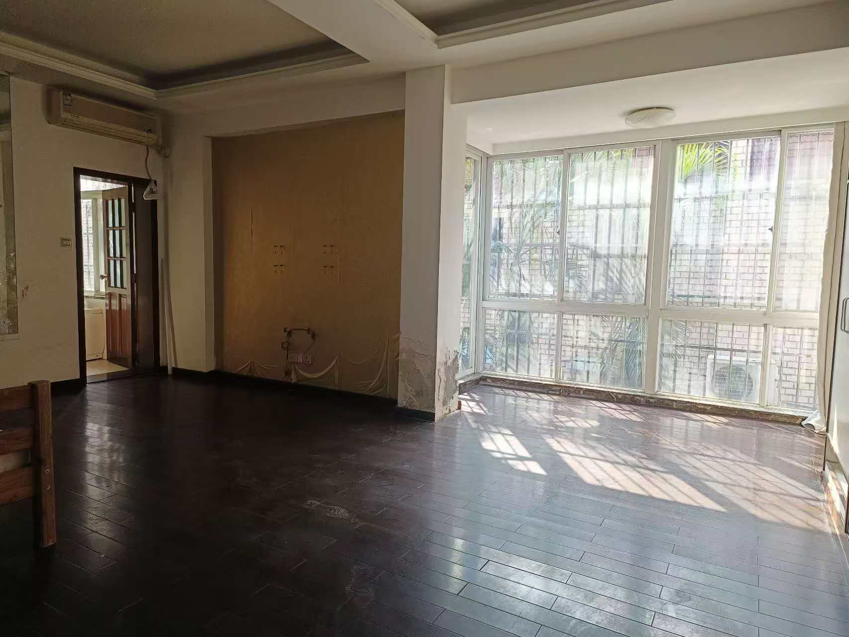 滨景花园  5室3厅3卫    6000.0元/月 滨景花园  5室3厅3卫    6000.0元/月室内图