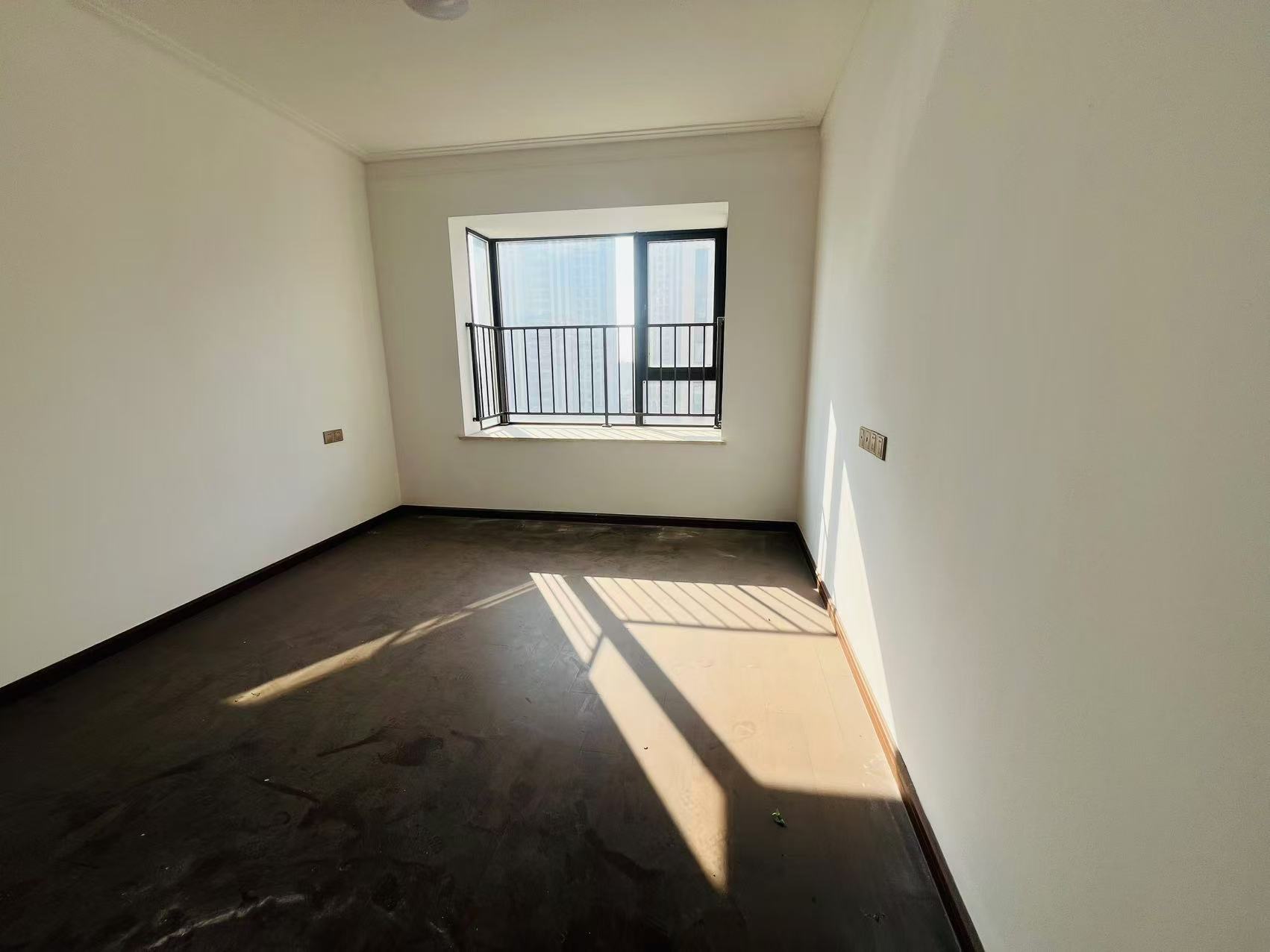 城际空间站 4室2厅2卫 85.8万 城际空间站 4室2厅2卫 85.8万室内图