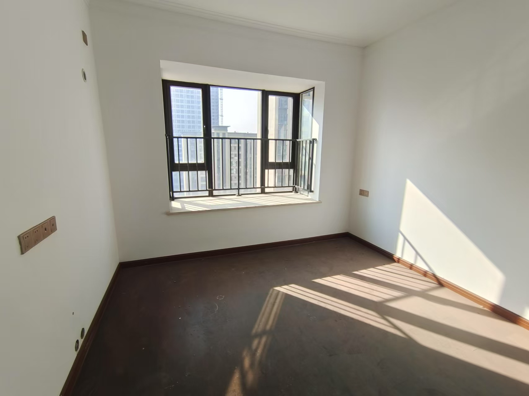 城际空间站 4室2厅2卫 66.3万 城际空间站 4室2厅2卫 66.3万室内图