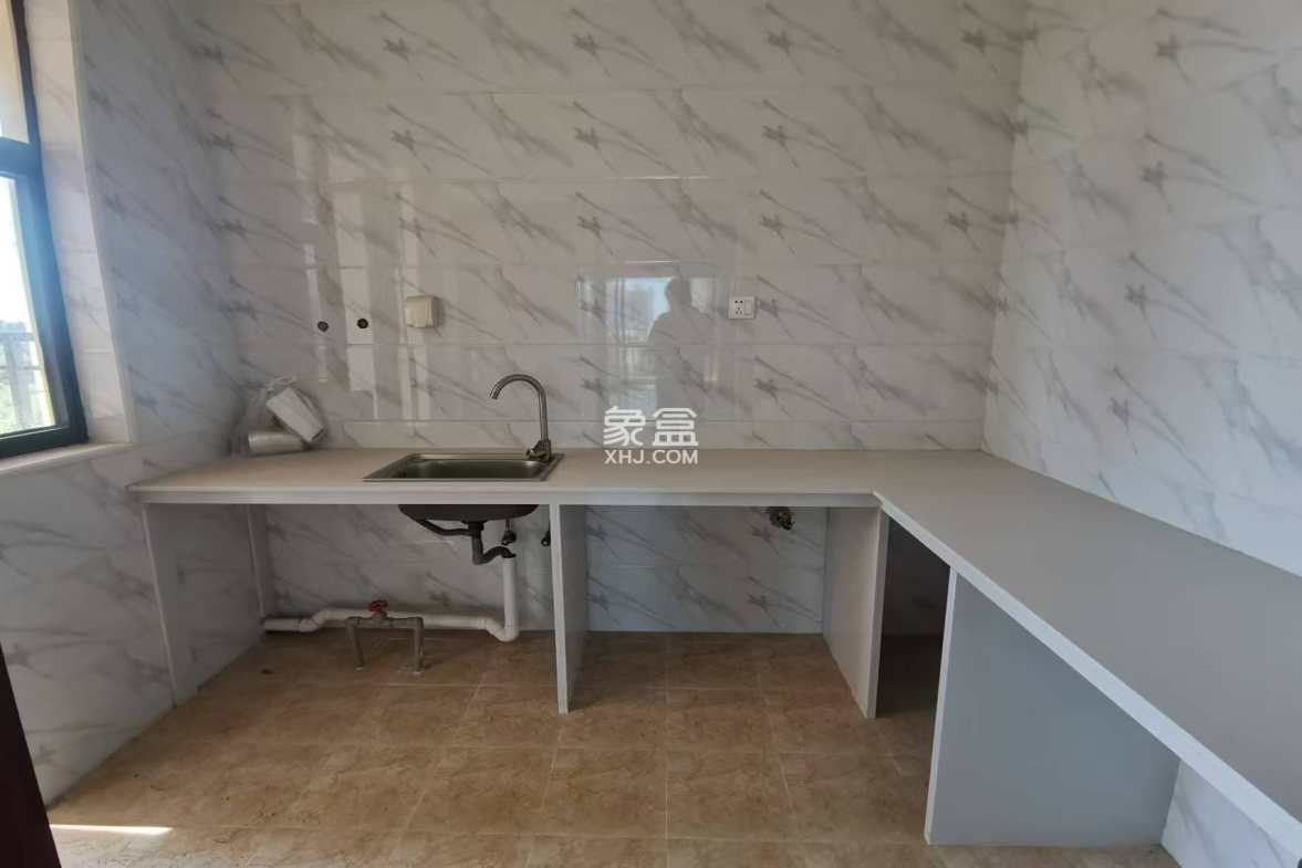 新琼雅苑 3室2厅2卫 136.0万 新琼雅苑 3室2厅2卫 136.0万室内图