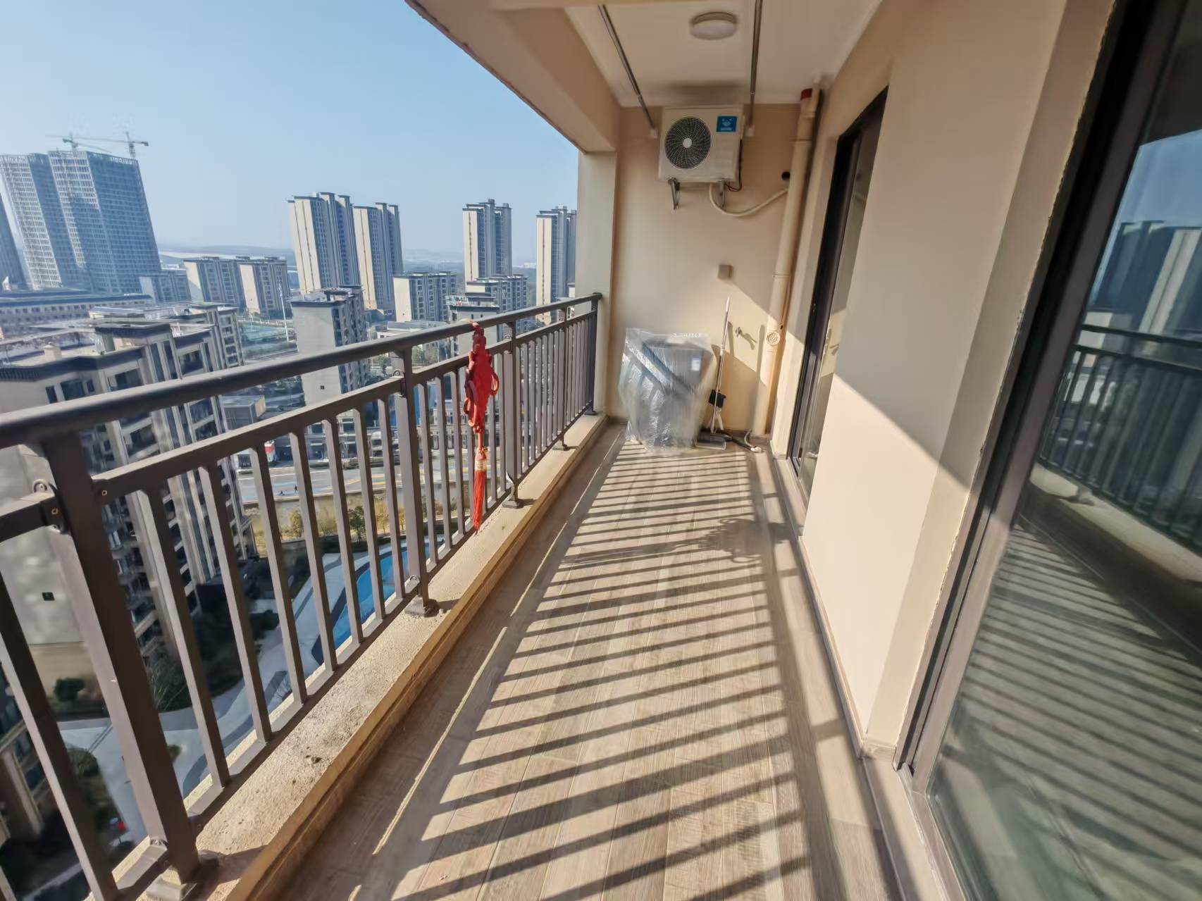 城际空间站 3室2厅2卫 69.8万 城际空间站 3室2厅2卫 69.8万室内图