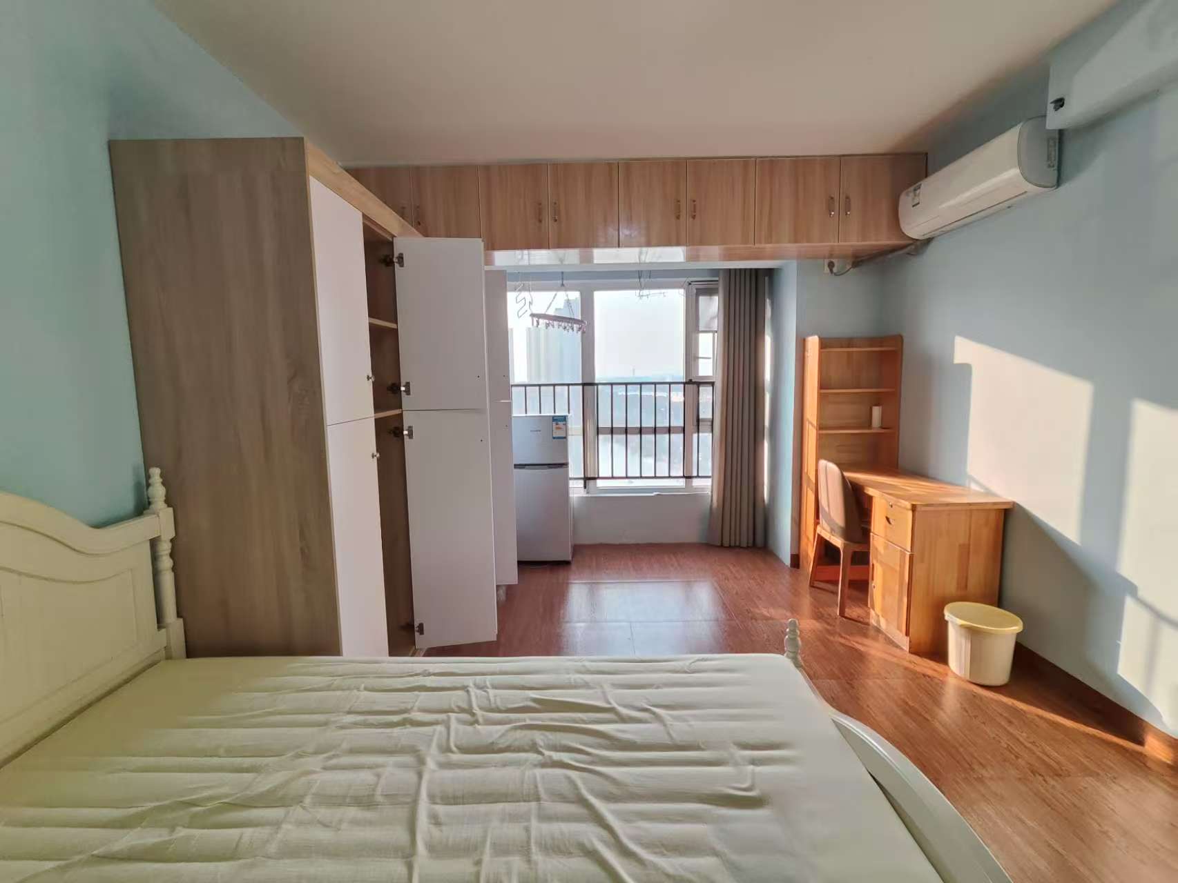 美的城二期 3室2厅2卫 2100.0元/月 美的城二期 3室2厅2卫 2100.0元/月室内图