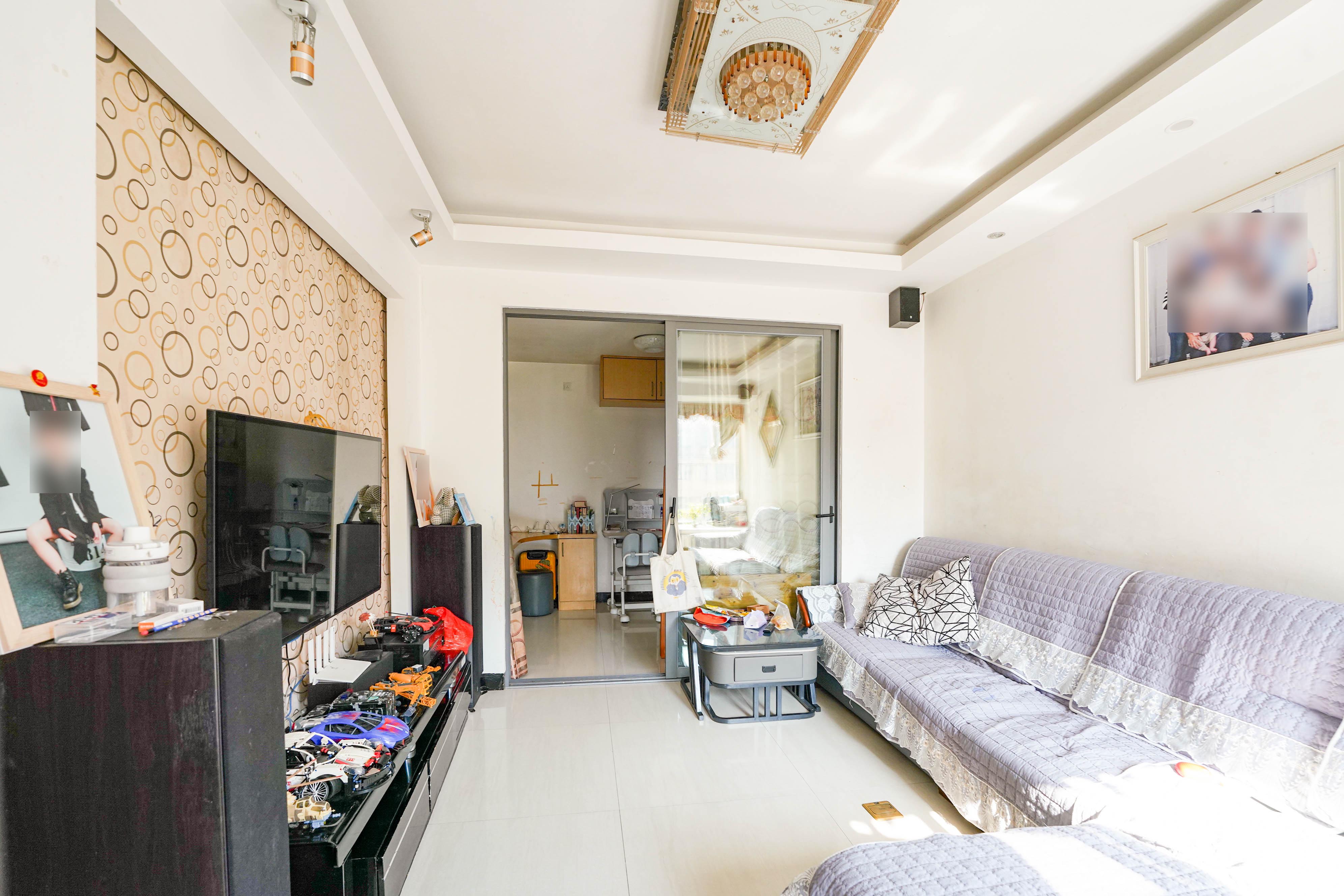 怡海星城  1室2厅1卫   31.00万