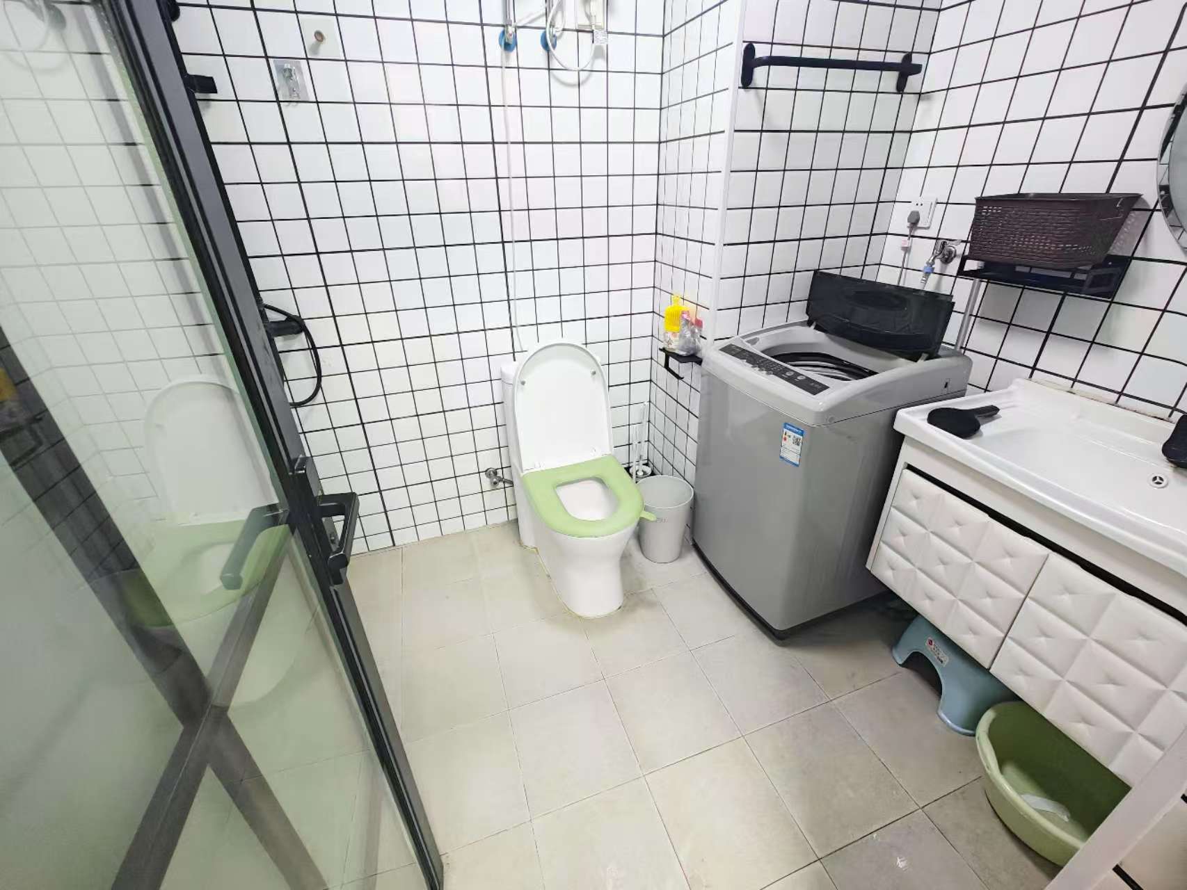 新世界广场  1室0厅1卫   1700.00元/月室内图