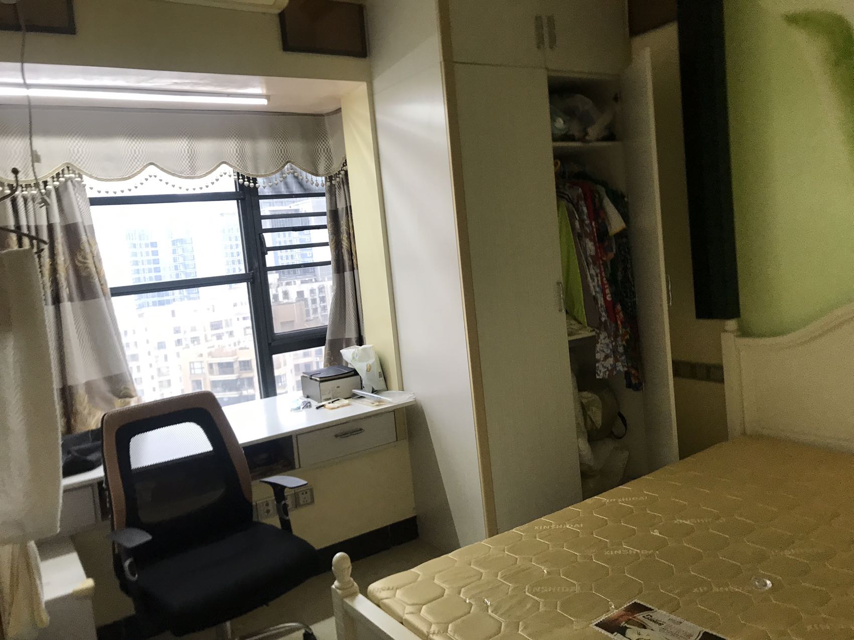 丽晶温泉海景花园一期(别名:丽晶维港、丽晶海景花园)  4室2厅2卫    220.0万 丽晶温泉海景花园一期(别名:丽晶维港、丽晶海景花园)  4室2厅2卫    220.0万室内图