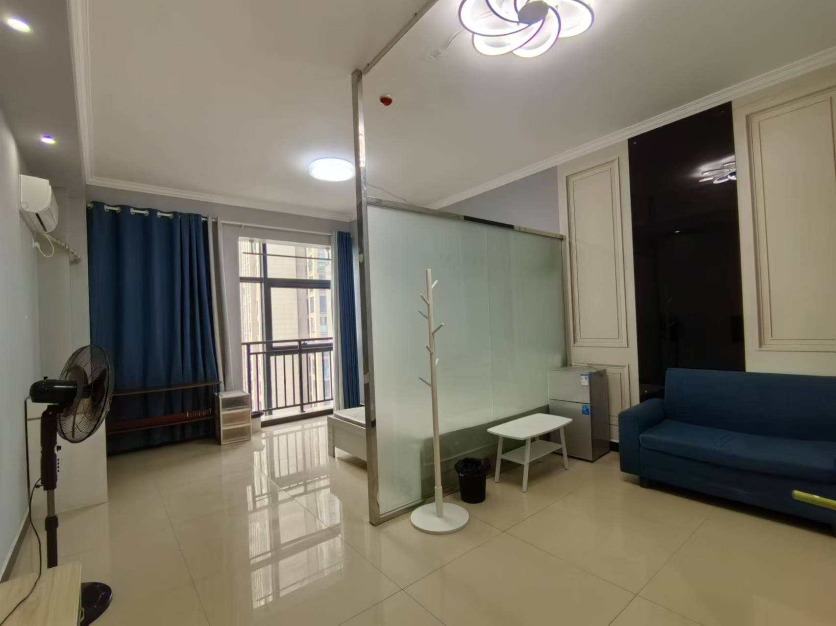 荣盛花语馨苑  1室1厅1卫    1500.0元/月 荣盛花语馨苑  1室1厅1卫    1500.0元/月室内图