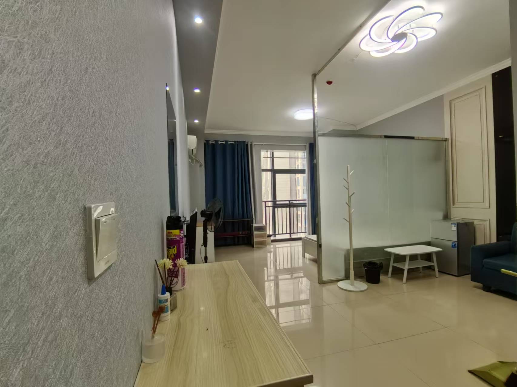 荣盛花语馨苑  1室1厅1卫    1500.0元/月 荣盛花语馨苑  1室1厅1卫    1500.0元/月室内图