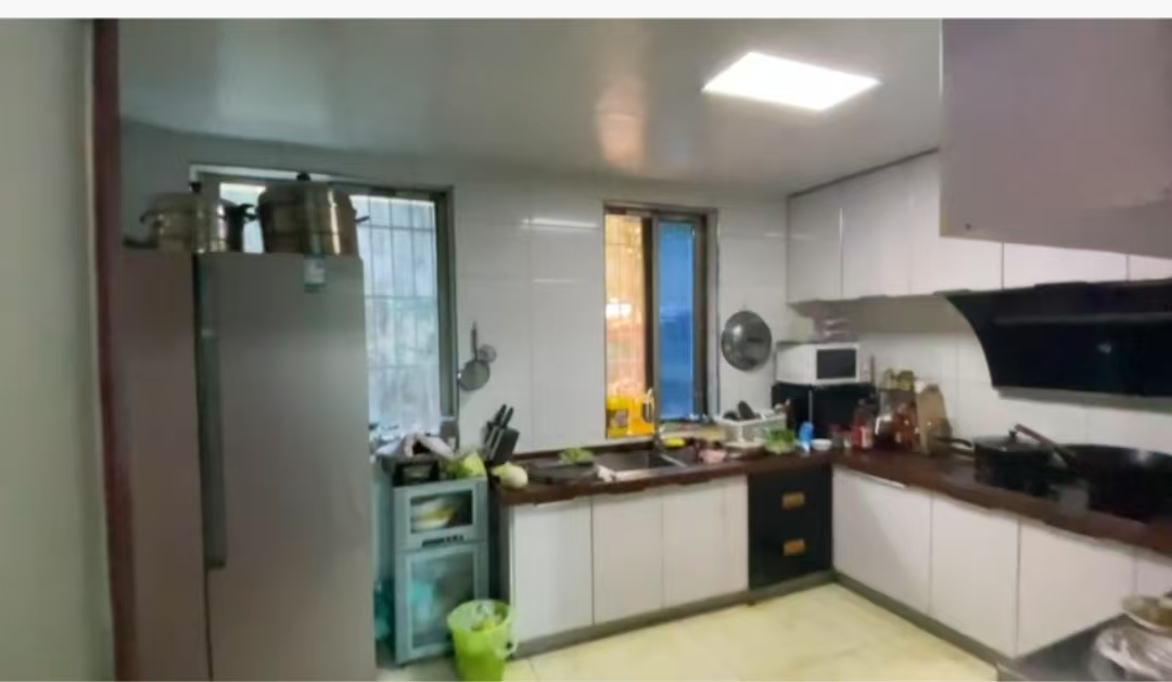 金牛新村 9室3厅4卫 10000.0元/月 金牛新村 9室3厅4卫 10000.0元/月室内图