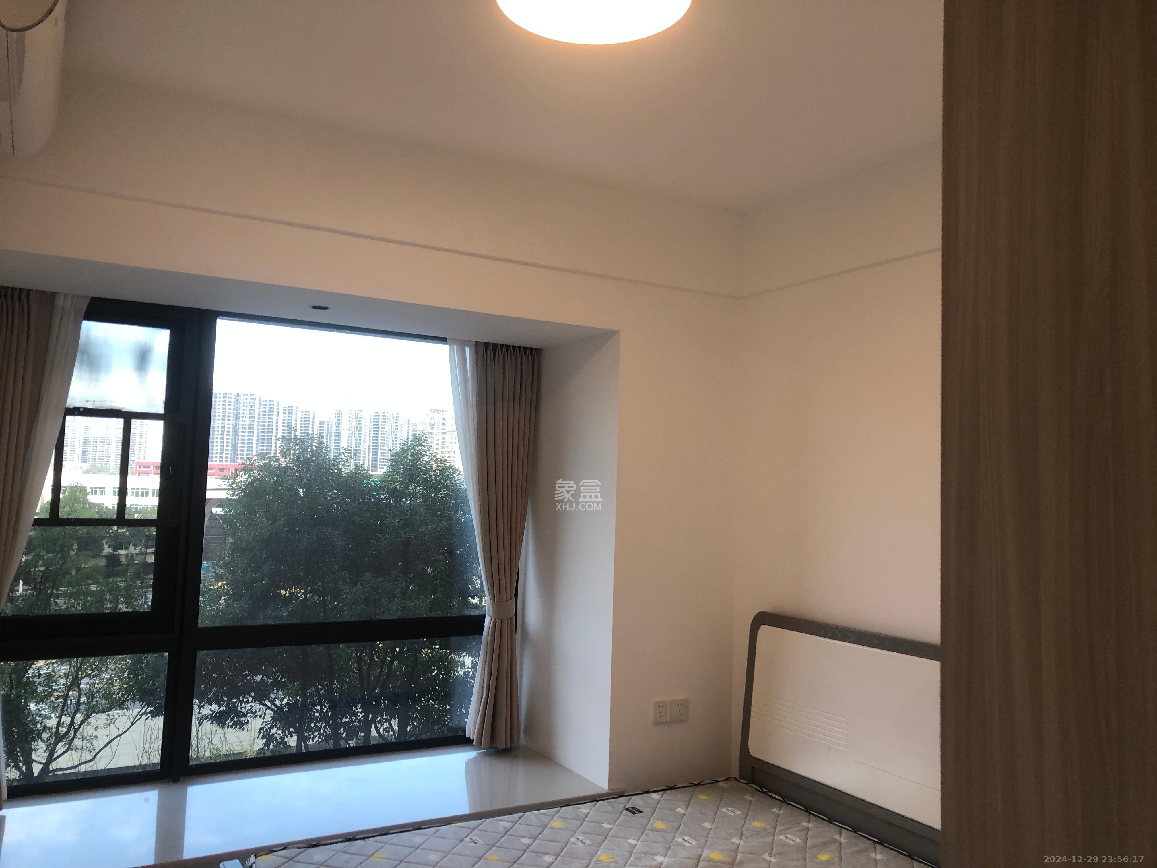 和景家园一期  1室0厅0卫    1700.0元/月 和景家园一期  1室0厅0卫    1700.0元/月室内图