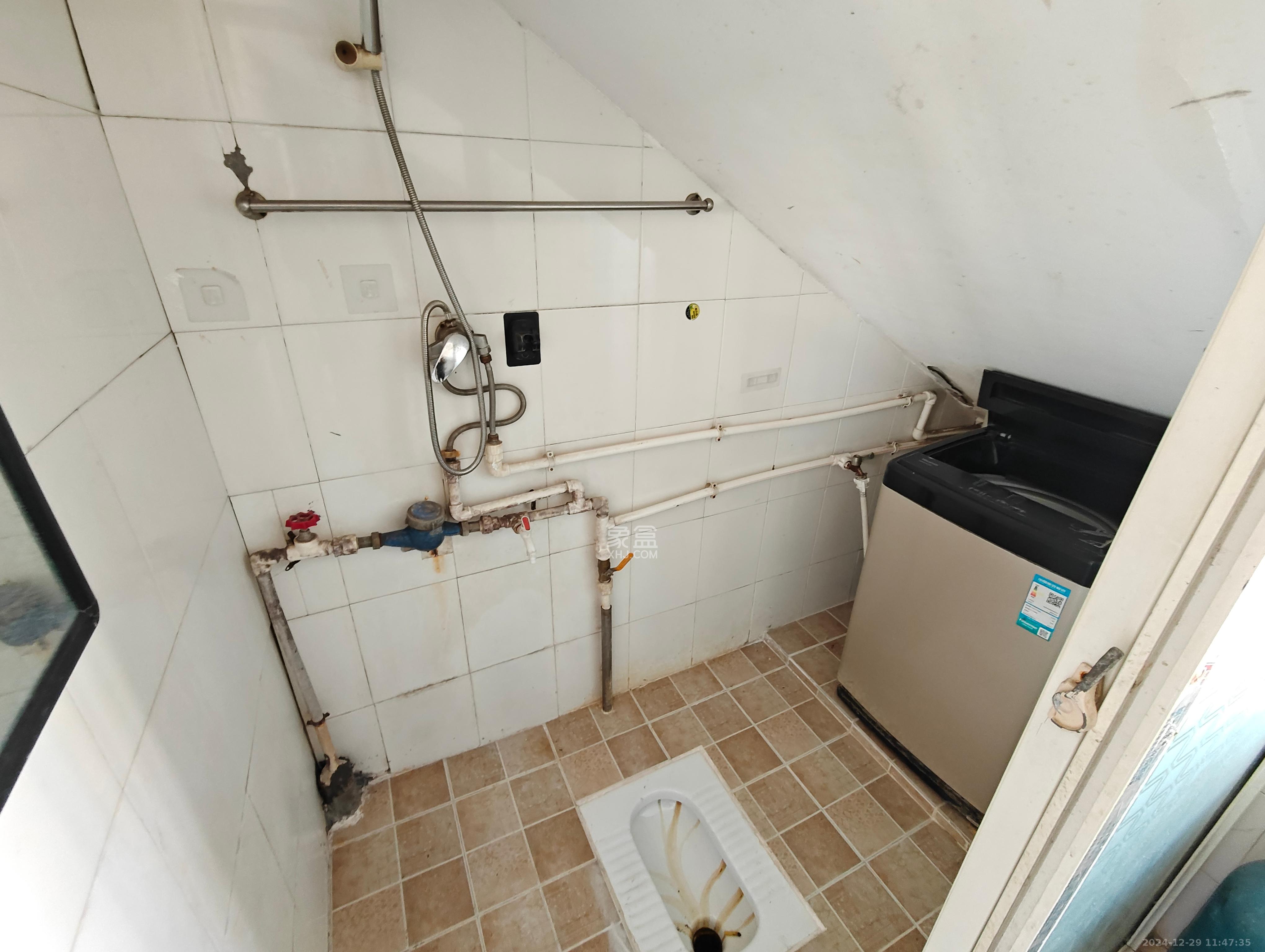 金石蓉园 1室1厅1卫 1000.0元/月 金石蓉园 1室1厅1卫 1000.0元/月室内图