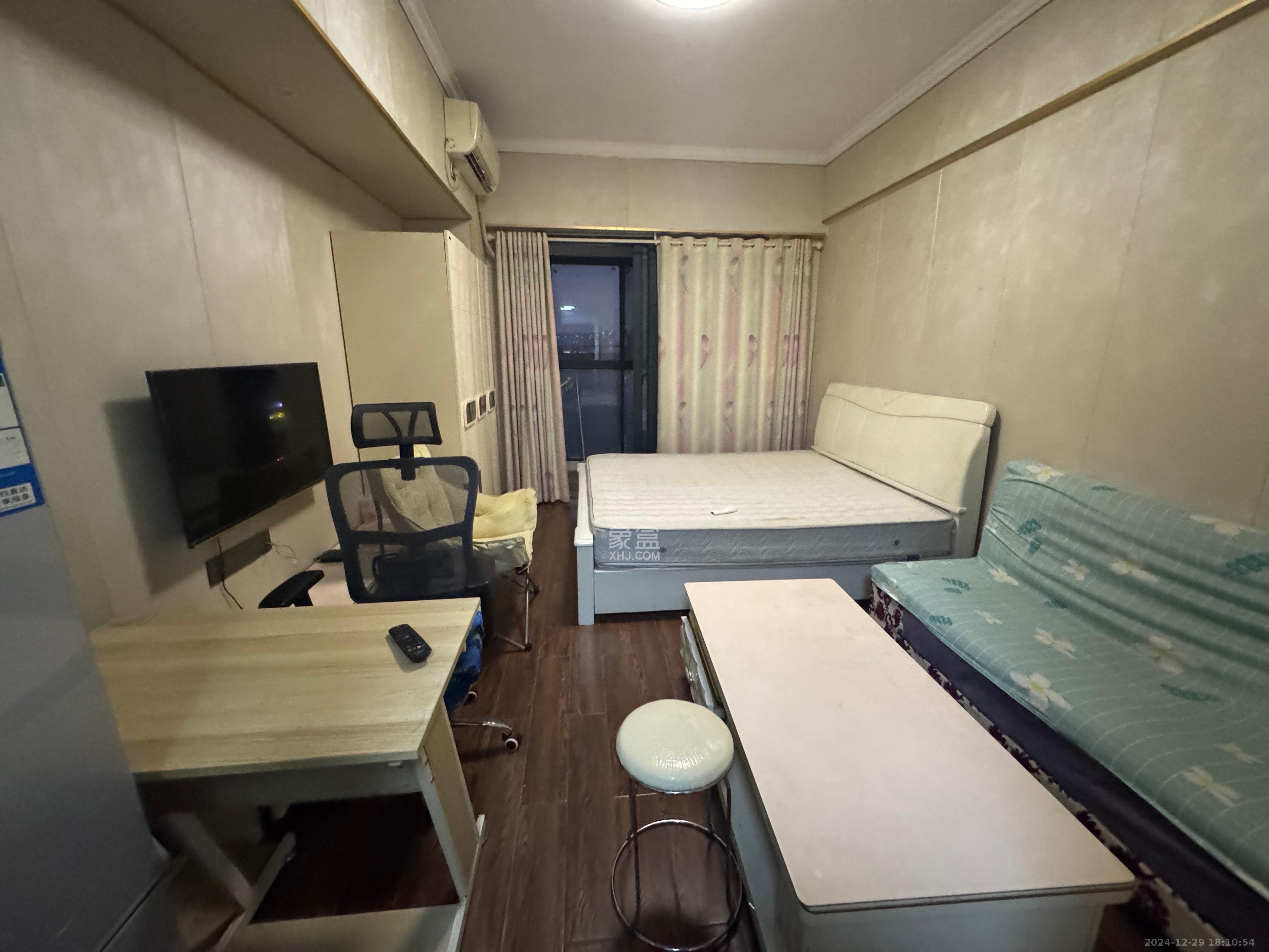创世纪广场  1室1厅1卫   1500.00元/月