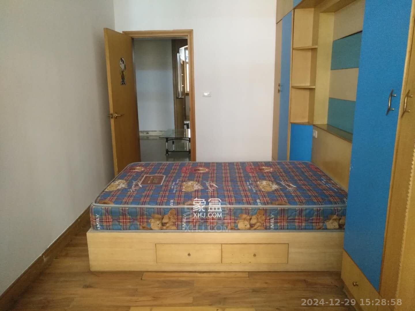 秧田咀 1室2厅1卫 800.0元/月 秧田咀 1室2厅1卫 800.0元/月室内图