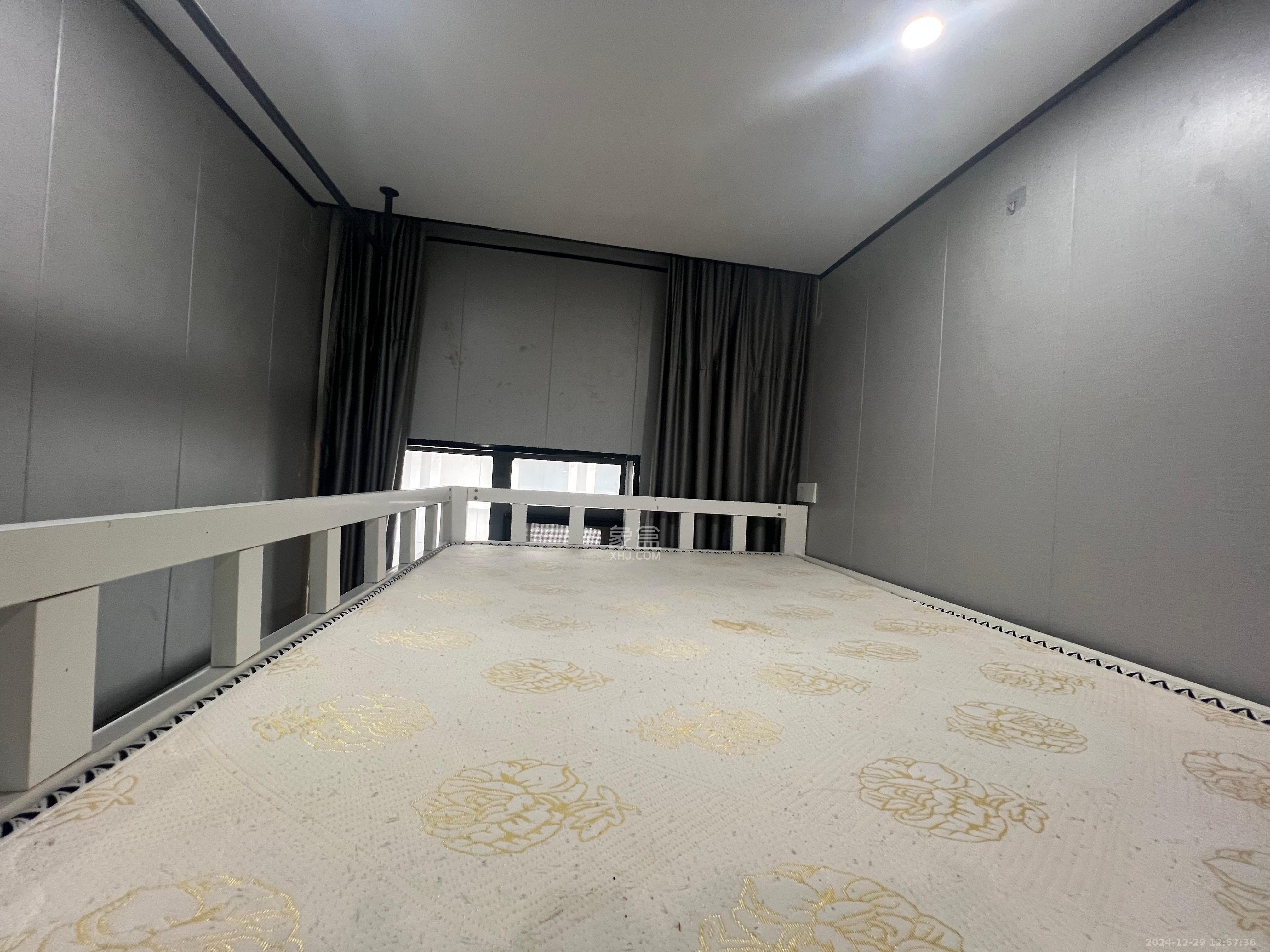 卫国街散盘  1室0厅0卫   1600.00元/月室内图