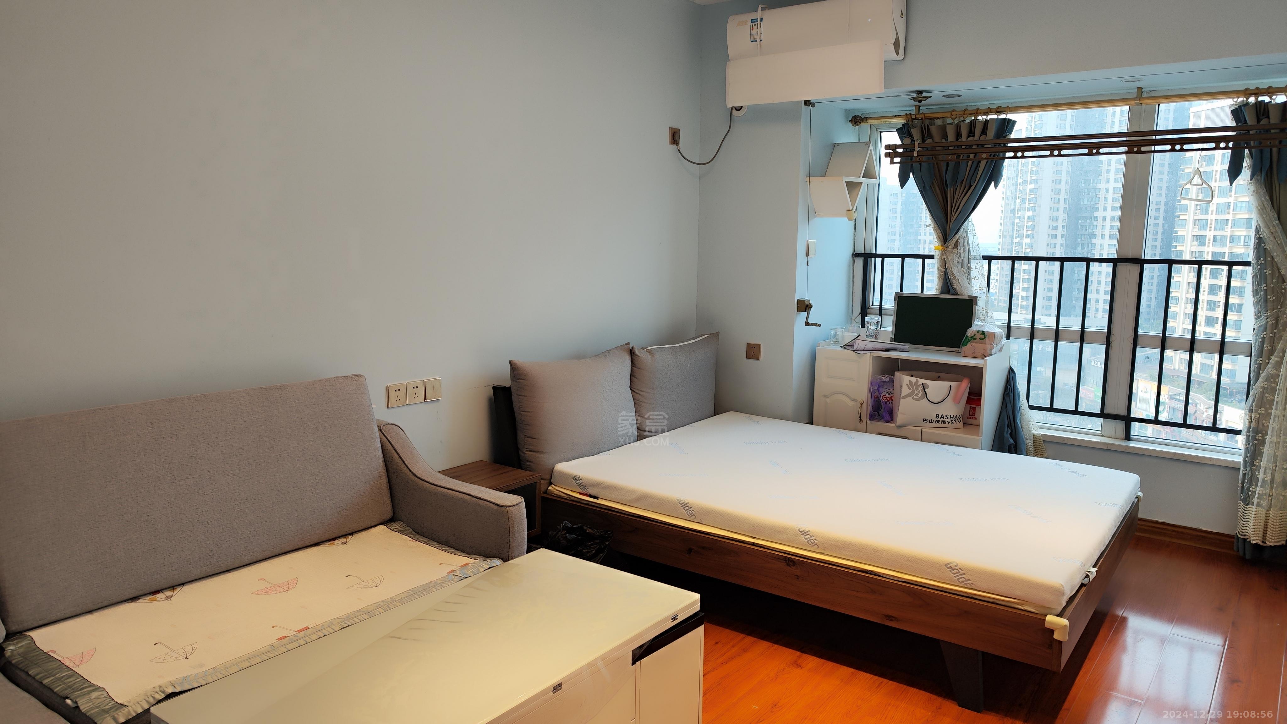 美的城三期 1室1厅1卫 1200.0元/月 美的城三期 1室1厅1卫 1200.0元/月室内图