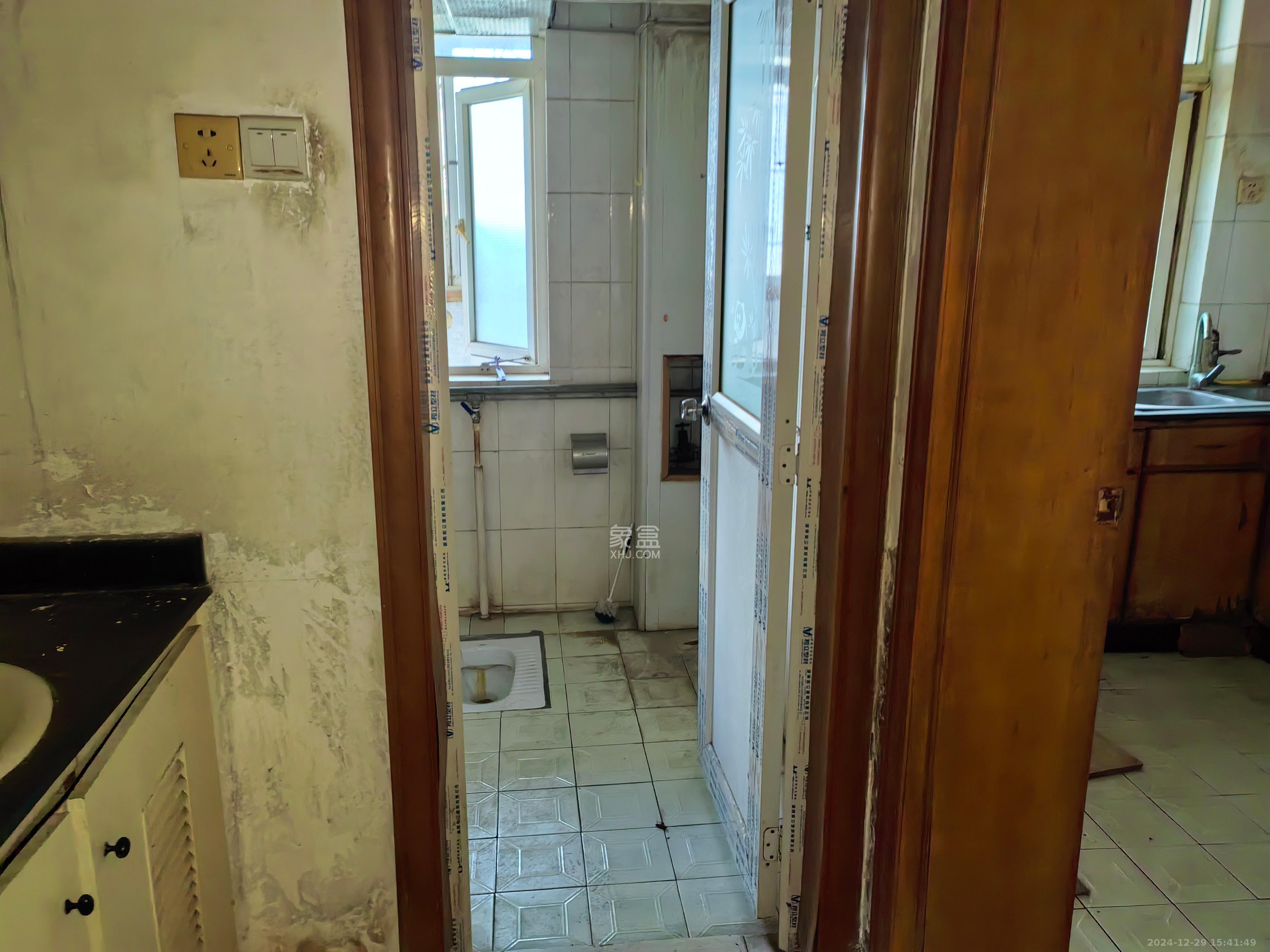 韭菜园商住楼 3室2厅2卫 3600.0元/月 韭菜园商住楼 3室2厅2卫 3600.0元/月室内图