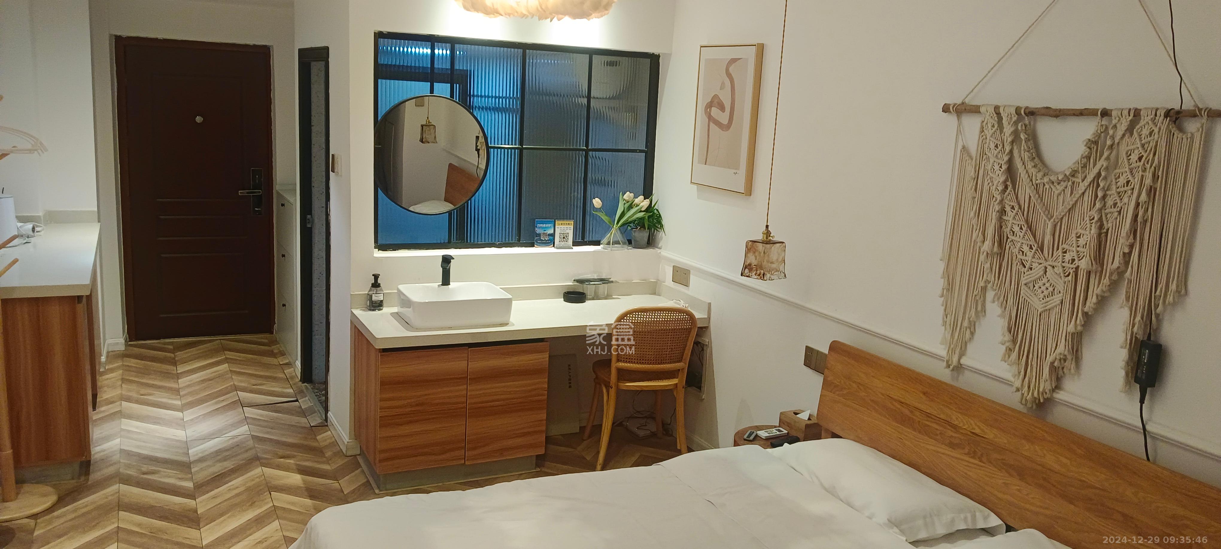 美林美寓  1室1厅1卫    1800.0元/月室内图