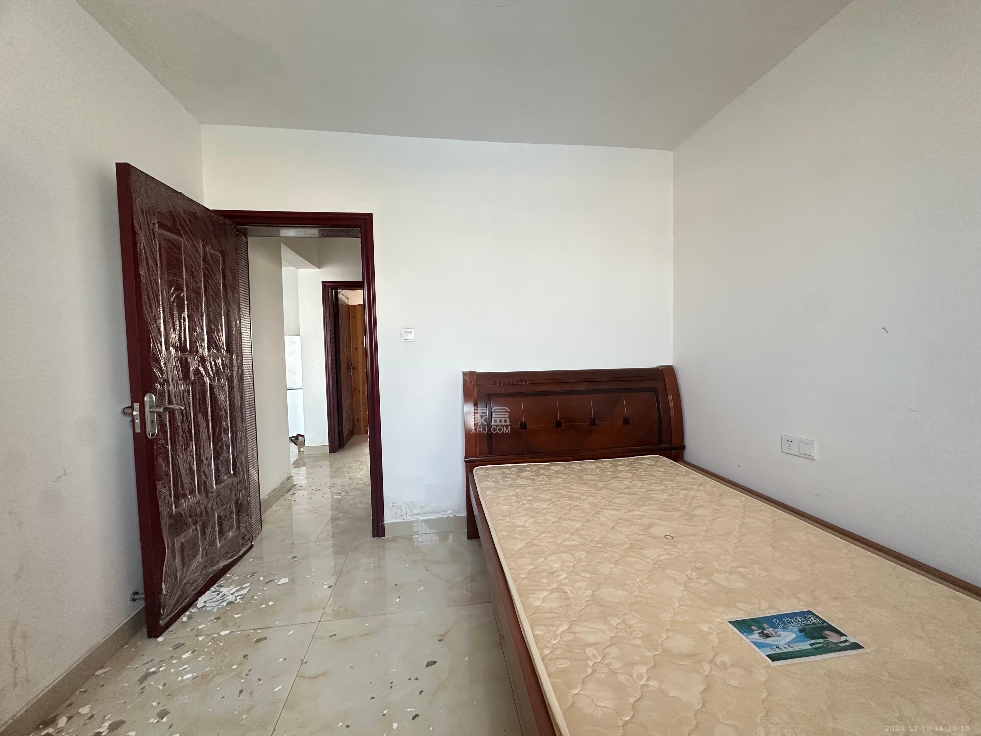 长永佳苑 2室1厅1卫 1500.0元/月 长永佳苑 2室1厅1卫 1500.0元/月室内图