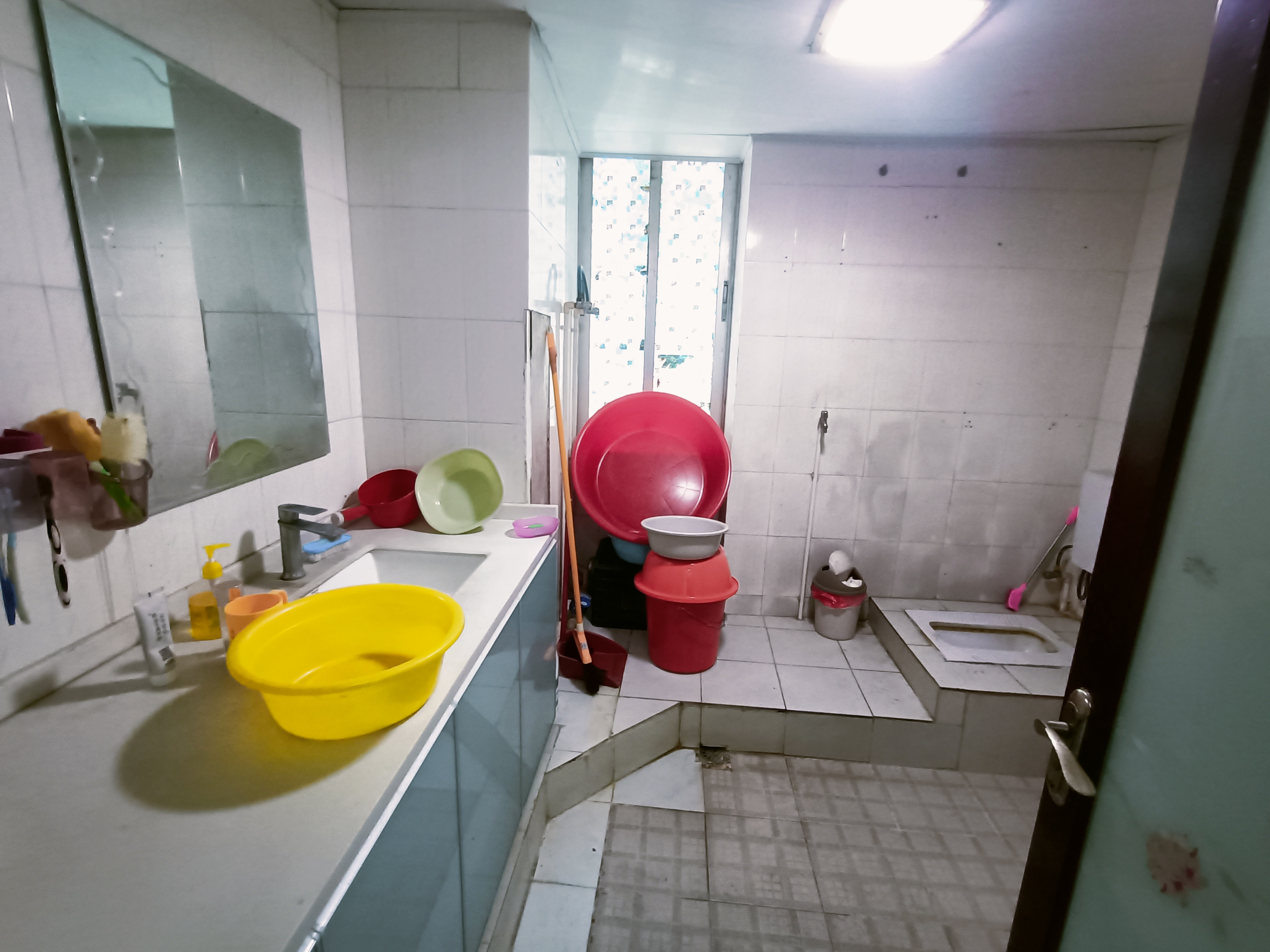 永南苑 3室1厅1卫 143.0万 永南苑 3室1厅1卫 143.0万卫生间