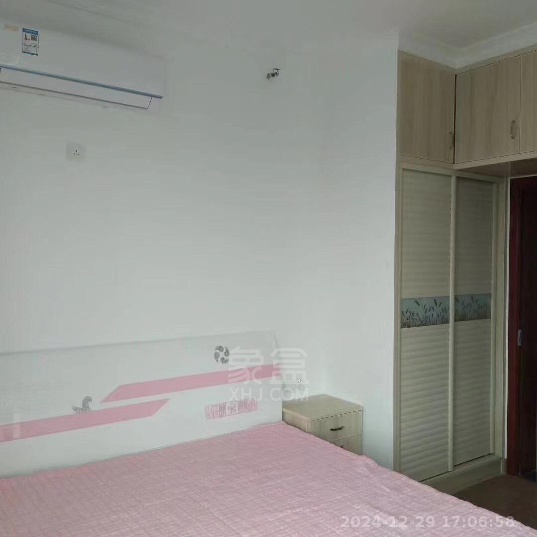 栗雨香堤  2室2厅1卫    1600.0元/月 栗雨香堤  2室2厅1卫    1600.0元/月室内图