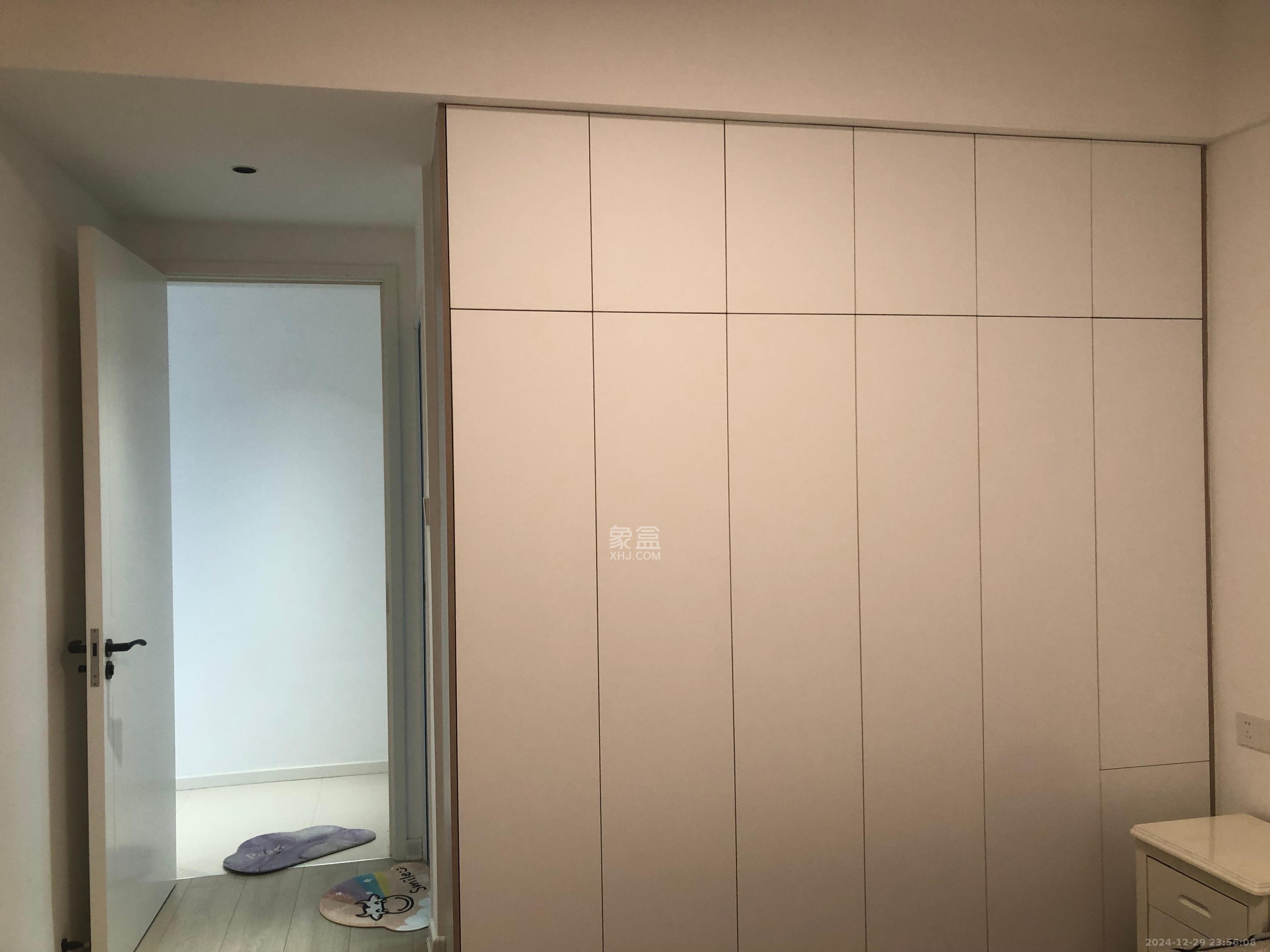 和景家园一期  1室0厅0卫    1700.0元/月 和景家园一期  1室0厅0卫    1700.0元/月室内图