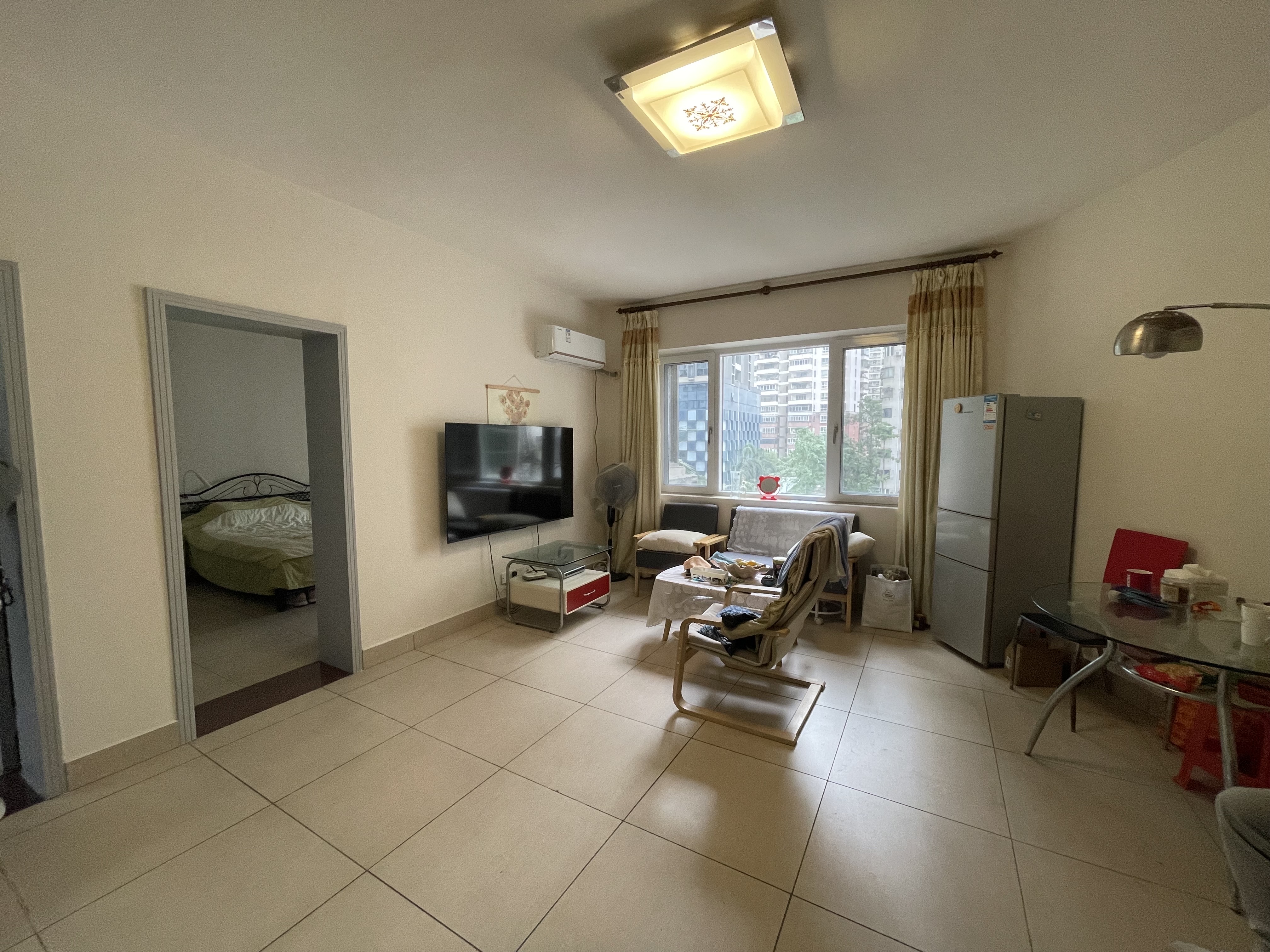 富豪大厦(富豪花园) 2室1厅1卫 85.0万 富豪大厦(富豪花园) 2室1厅1卫 85.0万客厅