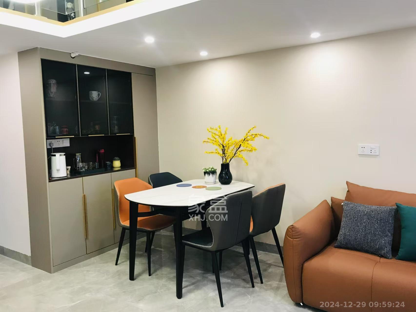 天鸿天府(天鸿中央大院) 2室1厅1卫 3500.0元/月 天鸿天府(天鸿中央大院) 2室1厅1卫 3500.0元/月室内图