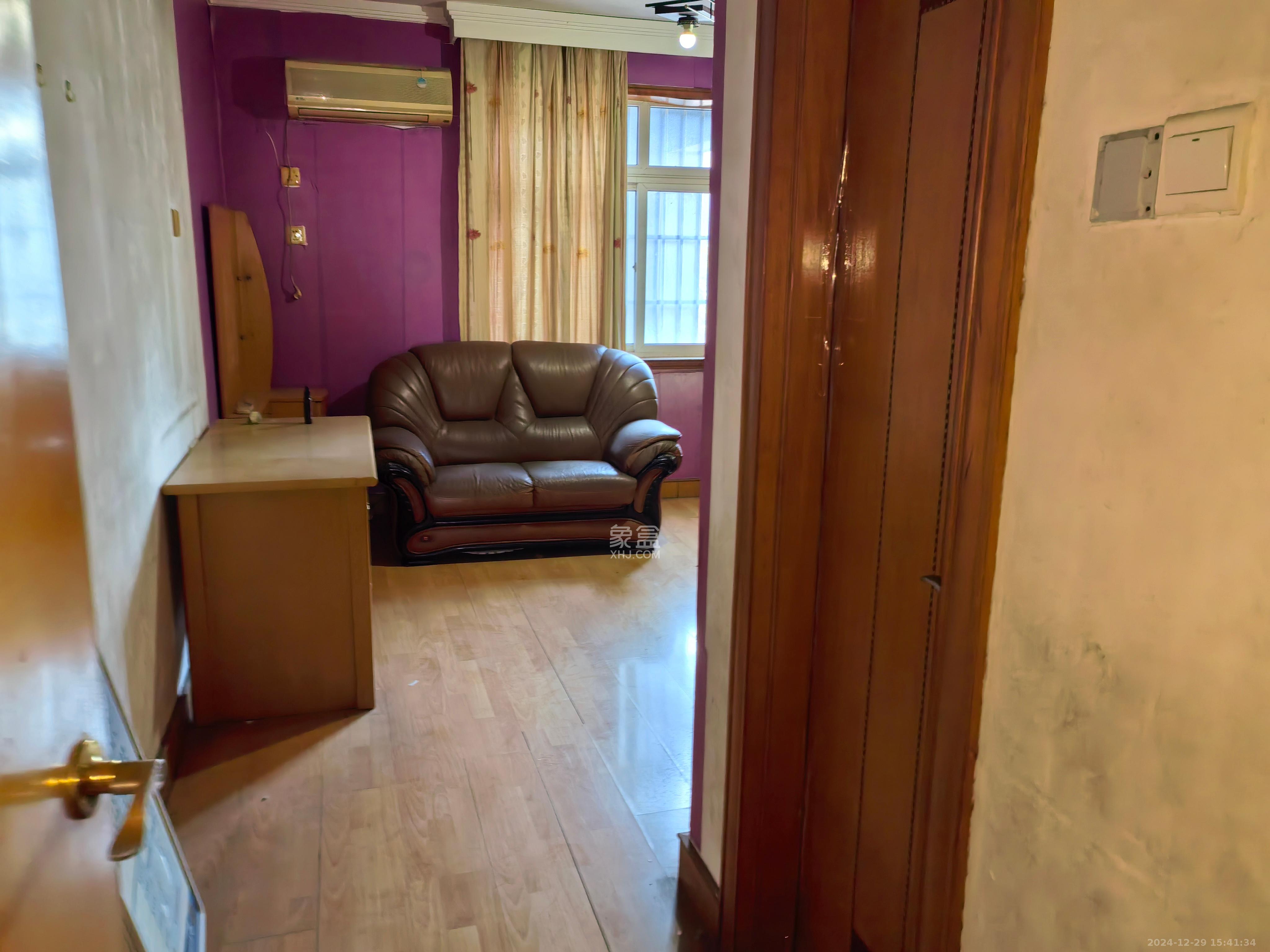 韭菜园商住楼 3室2厅2卫 3600.0元/月 韭菜园商住楼 3室2厅2卫 3600.0元/月室内图