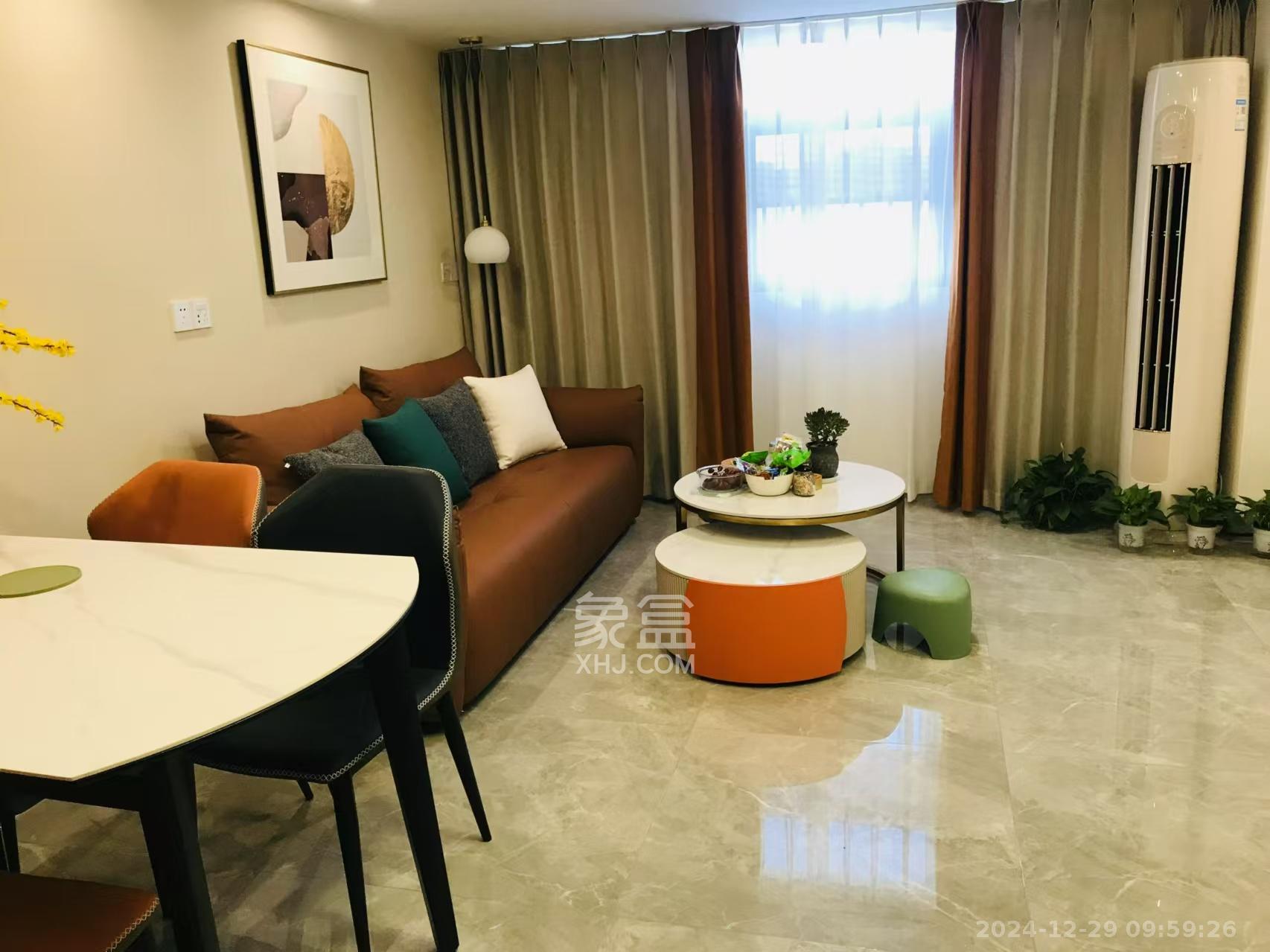 天鸿天府(天鸿中央大院) 2室1厅1卫 3500.0元/月 天鸿天府(天鸿中央大院) 2室1厅1卫 3500.0元/月室内图