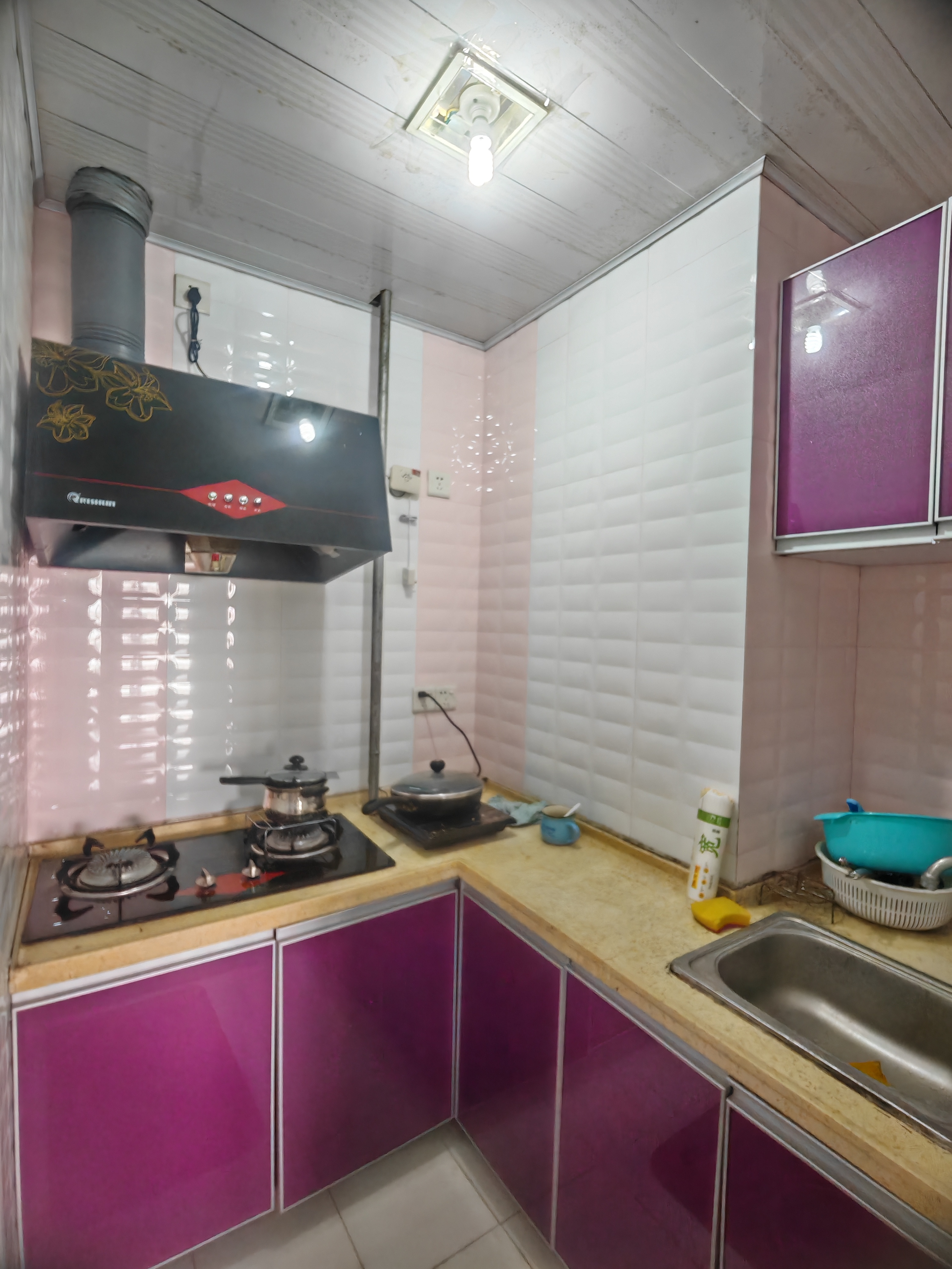 蓝天丽城 1室1厅1卫 78.75万 蓝天丽城 1室1厅1卫 78.75万客厅