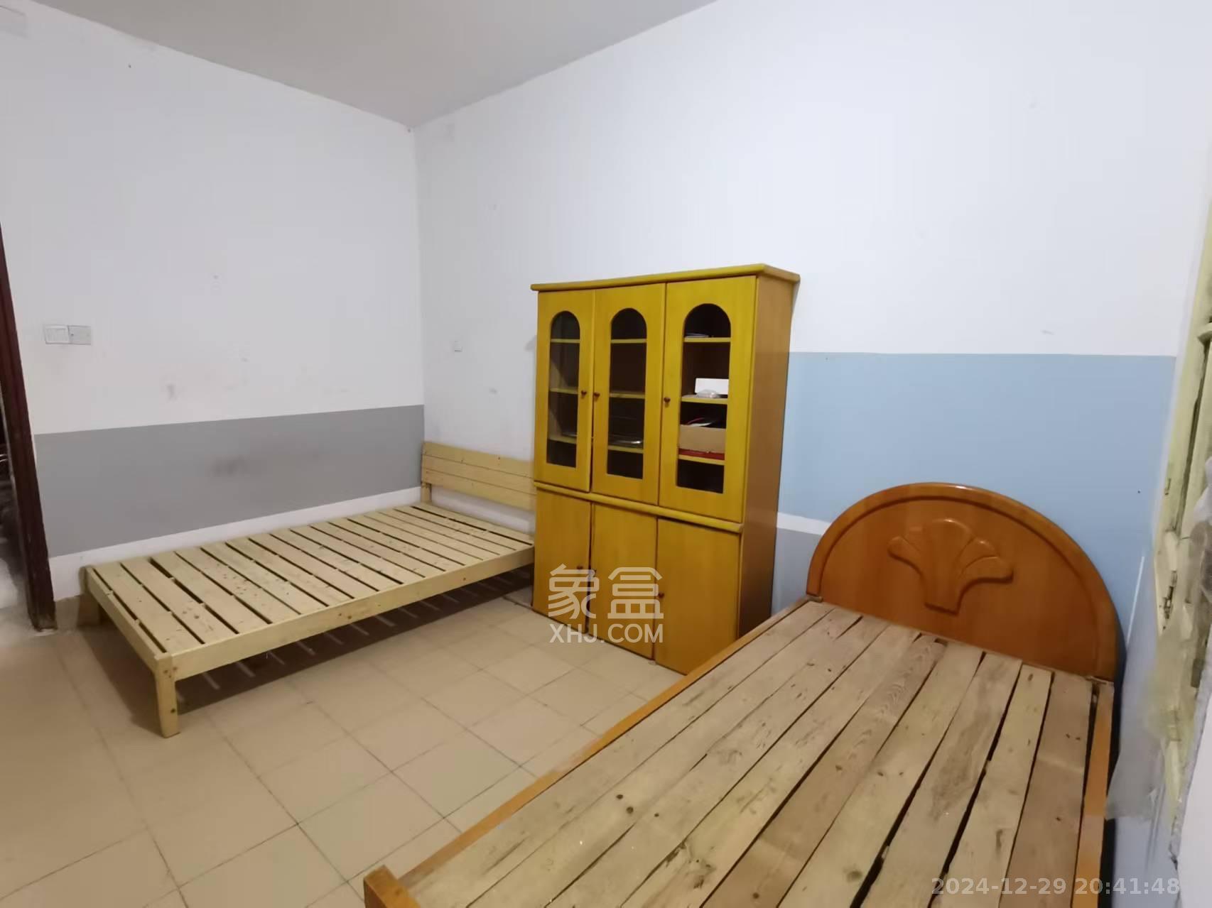 湖南工业贸易学校  2室2厅1卫   1500.00元/月室内图